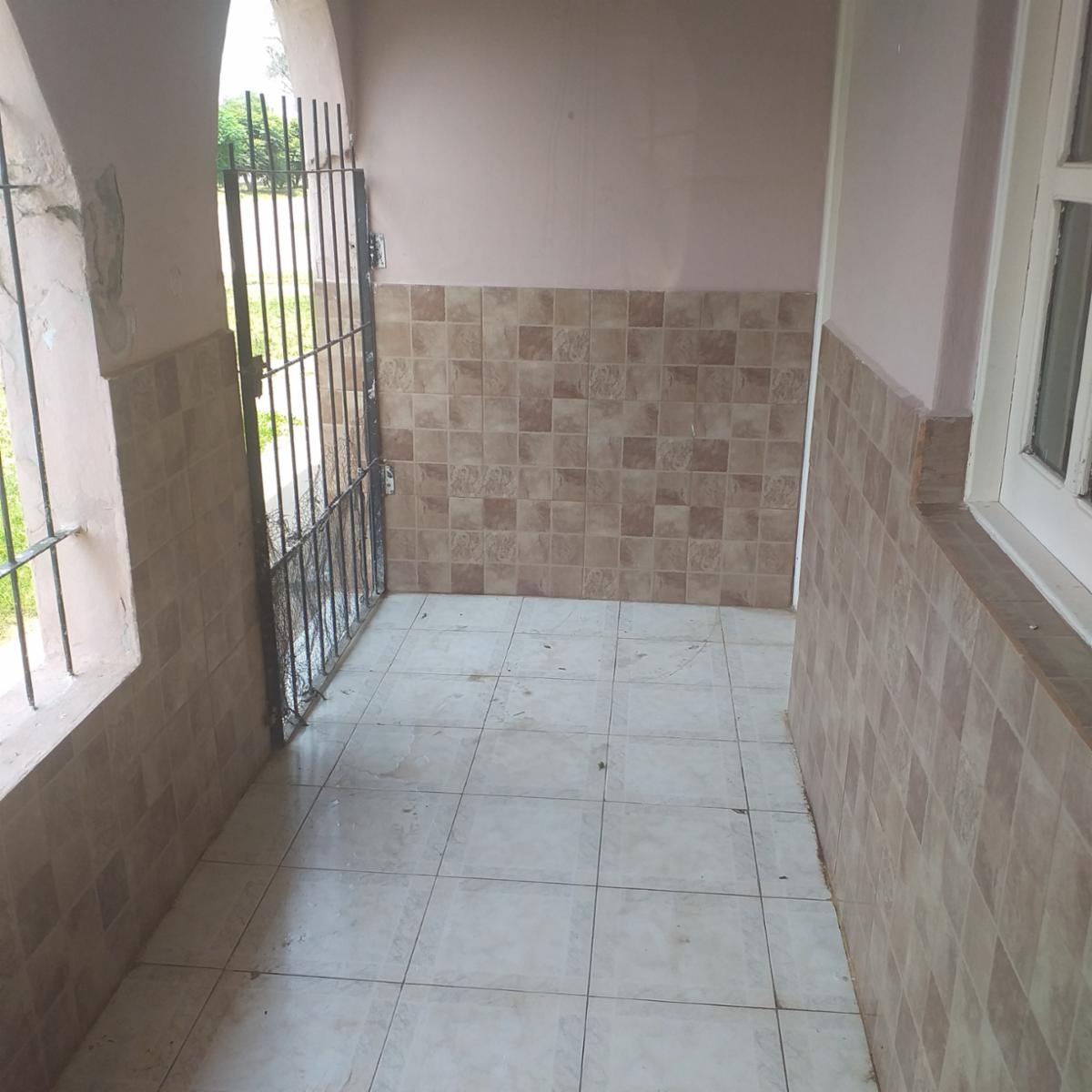 Se Vende Casa 2 plantas - Coronel Du Graty - Chaco - 14