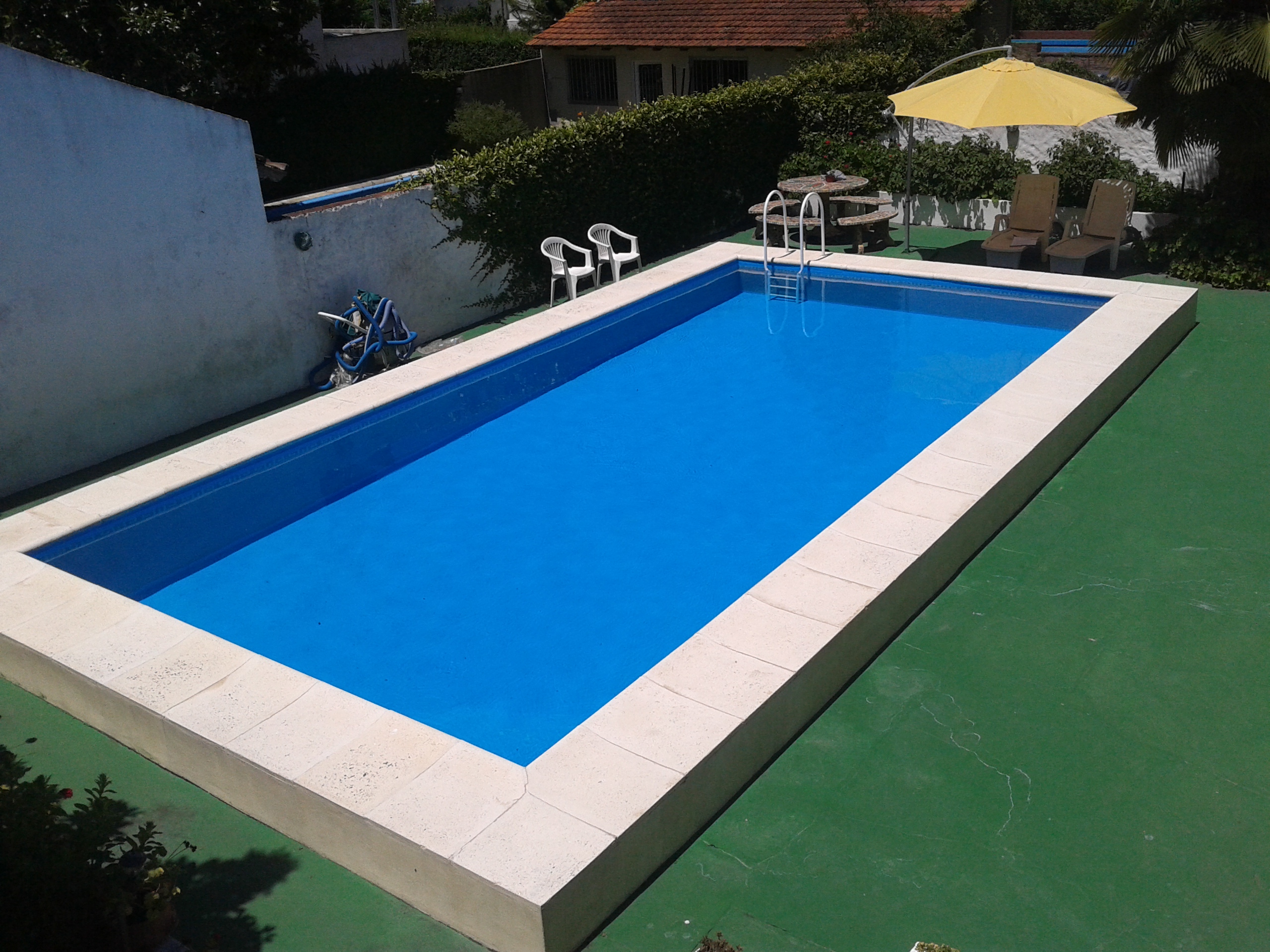 Casa de 3 dormitorios con pileta, entre caminos — foto 2