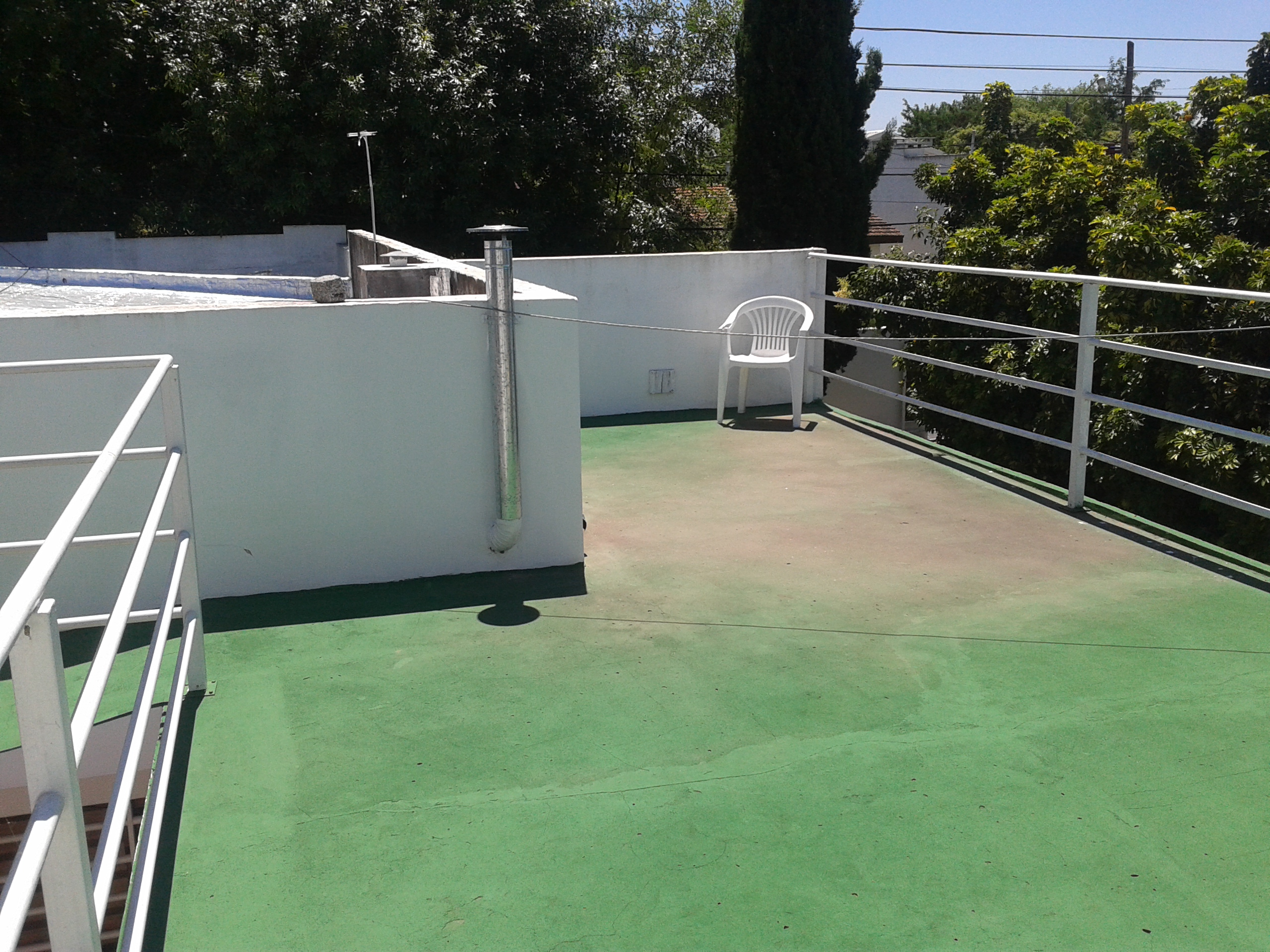 Casa de 3 dormitorios con pileta, entre caminos — foto 3
