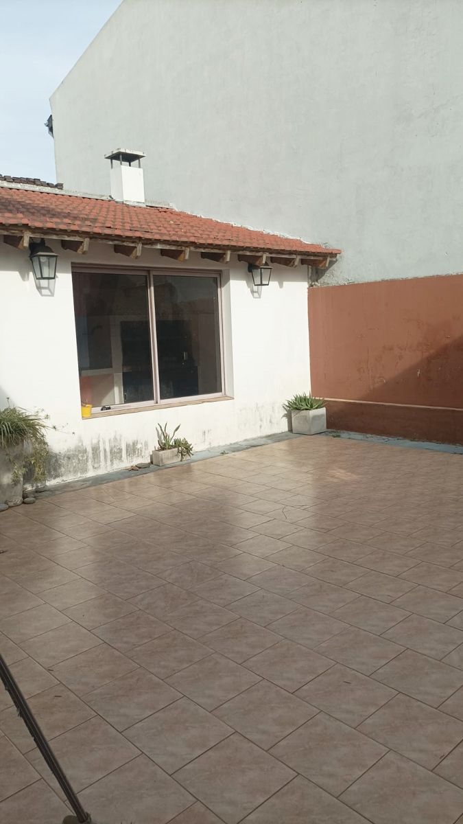 VENTA: San Andres. Casa en ph 6 amb con local garage y patio - 11