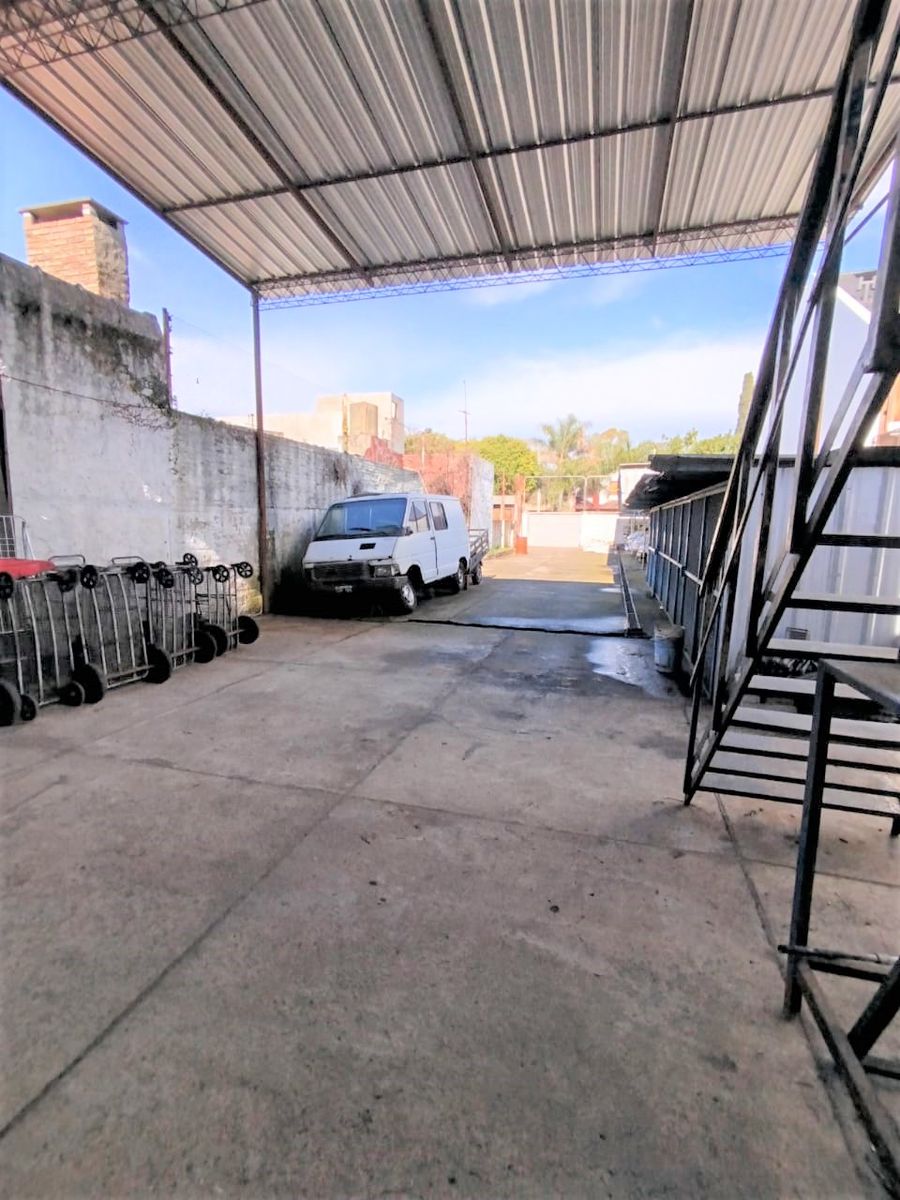 VENTA: Lote en Villa Ballester centro. Zona residencial - 3