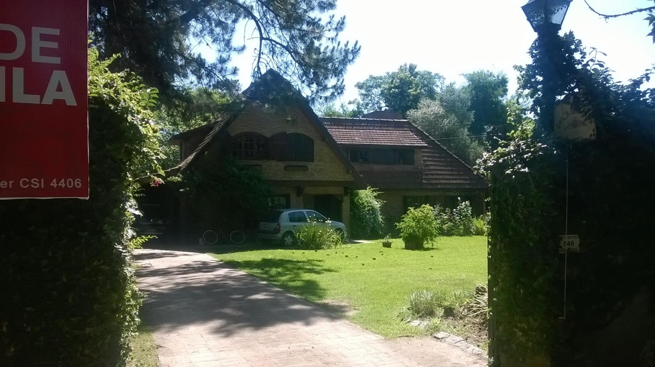 Casa en venta - Los Ñanduces - Ingeniero Maschwitz - Casaquinta 1600 m2 de parque - 4 Dormitorios - Piscina