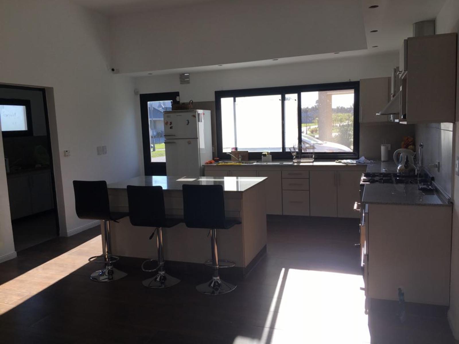 CASA en venta - A ESTRENAR - 1 PLANTA - BARRIO CERRADO SANTA ISABEL — foto 6