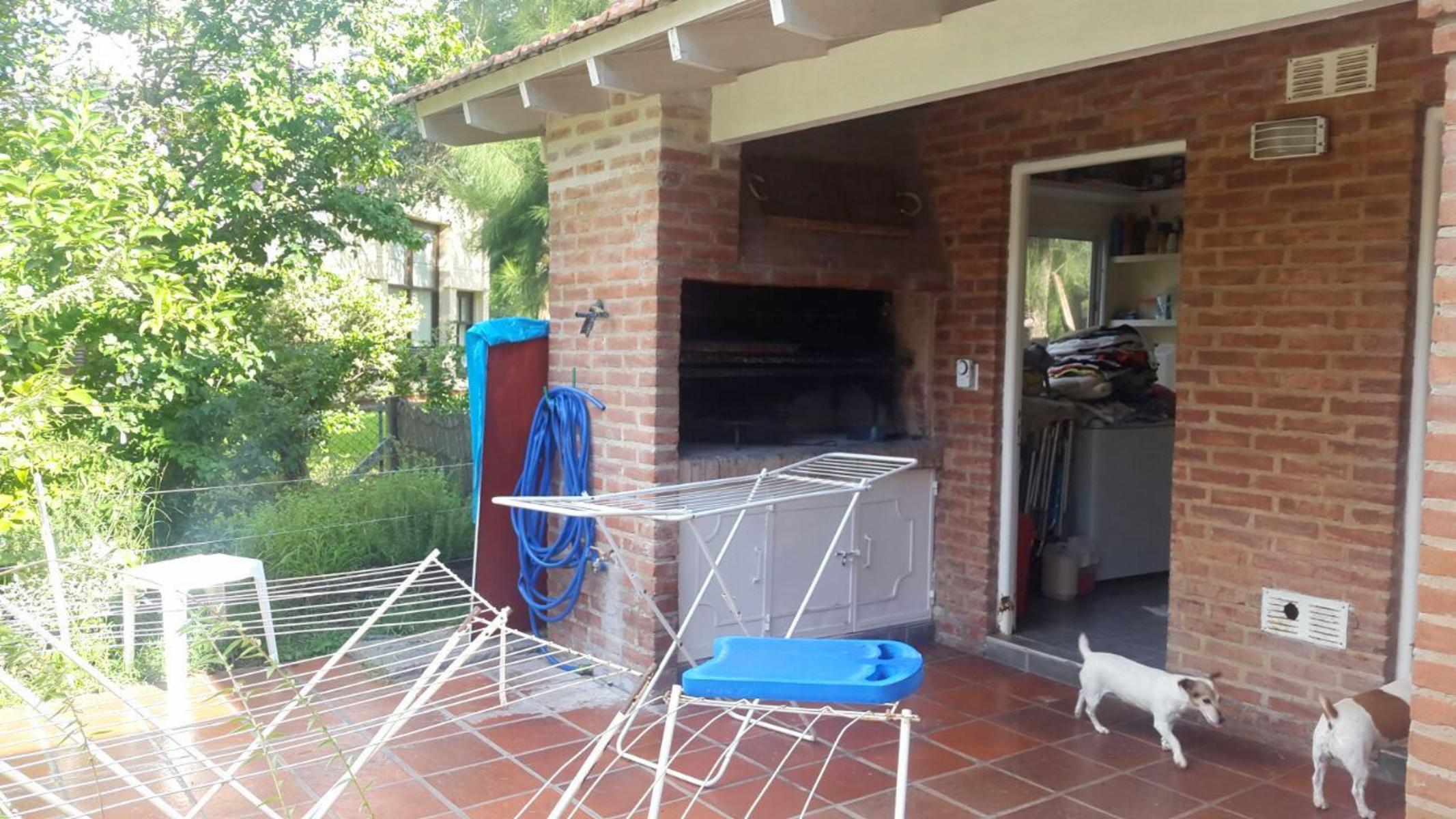 Casa en venta - Barrio Cube - Countries y Barrios Cerrados Escobar - CASA AL RIO CON AMARRA PROPIA — foto 2