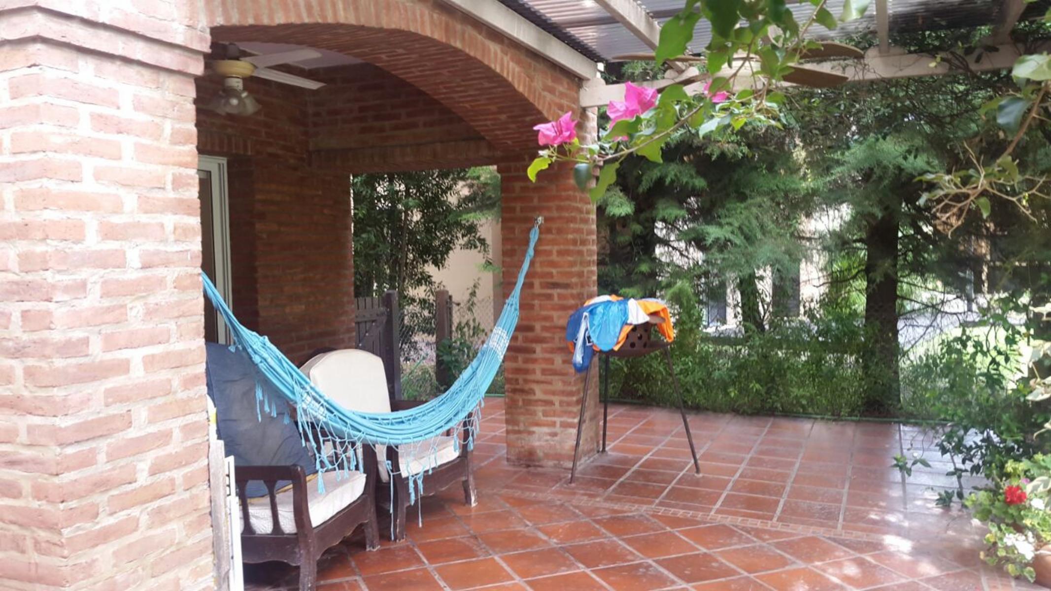 Casa en venta - Barrio Cube - Countries y Barrios Cerrados Escobar - CASA AL RIO CON AMARRA PROPIA — foto 4