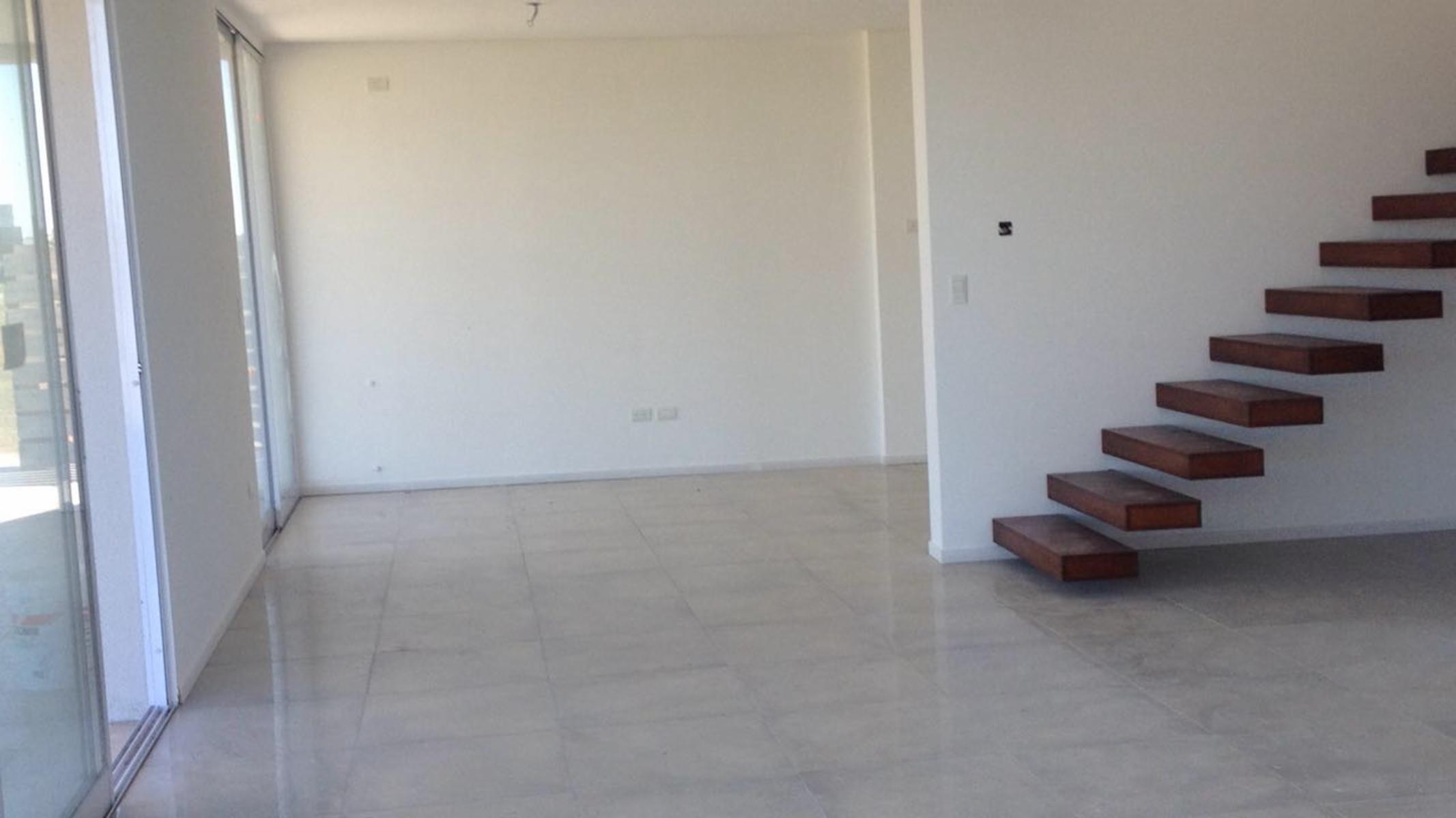 Casa en venta - El Cantón - Barrio Puerto - Countries y Barrios Cerrados Escobar - A ESTRENAR - LOTE CENTRAL - 2 PLANTAS — foto 3