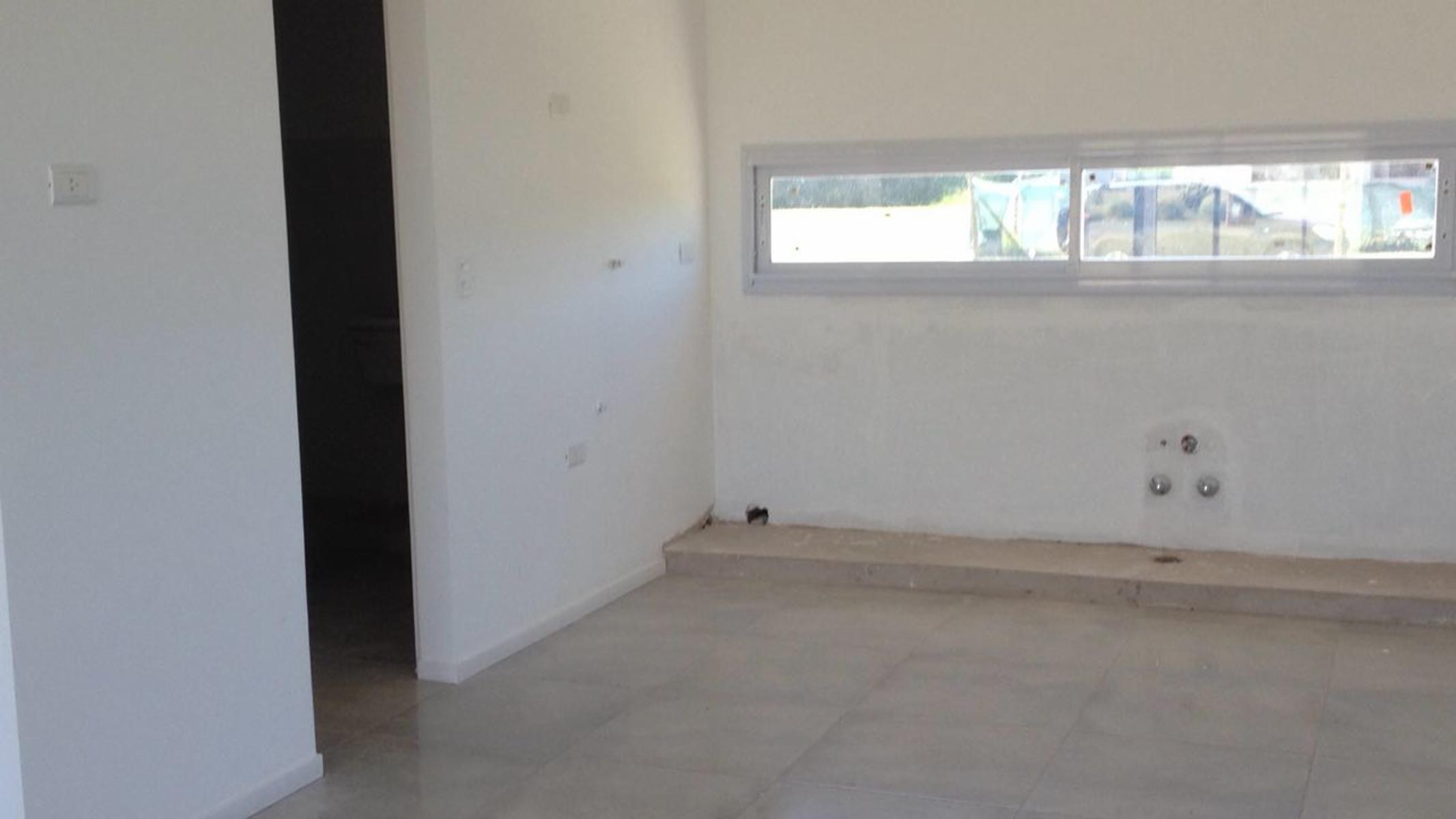 Casa en venta - El Cantón - Barrio Puerto - Countries y Barrios Cerrados Escobar - A ESTRENAR - LOTE CENTRAL - 2 PLANTAS — foto 5