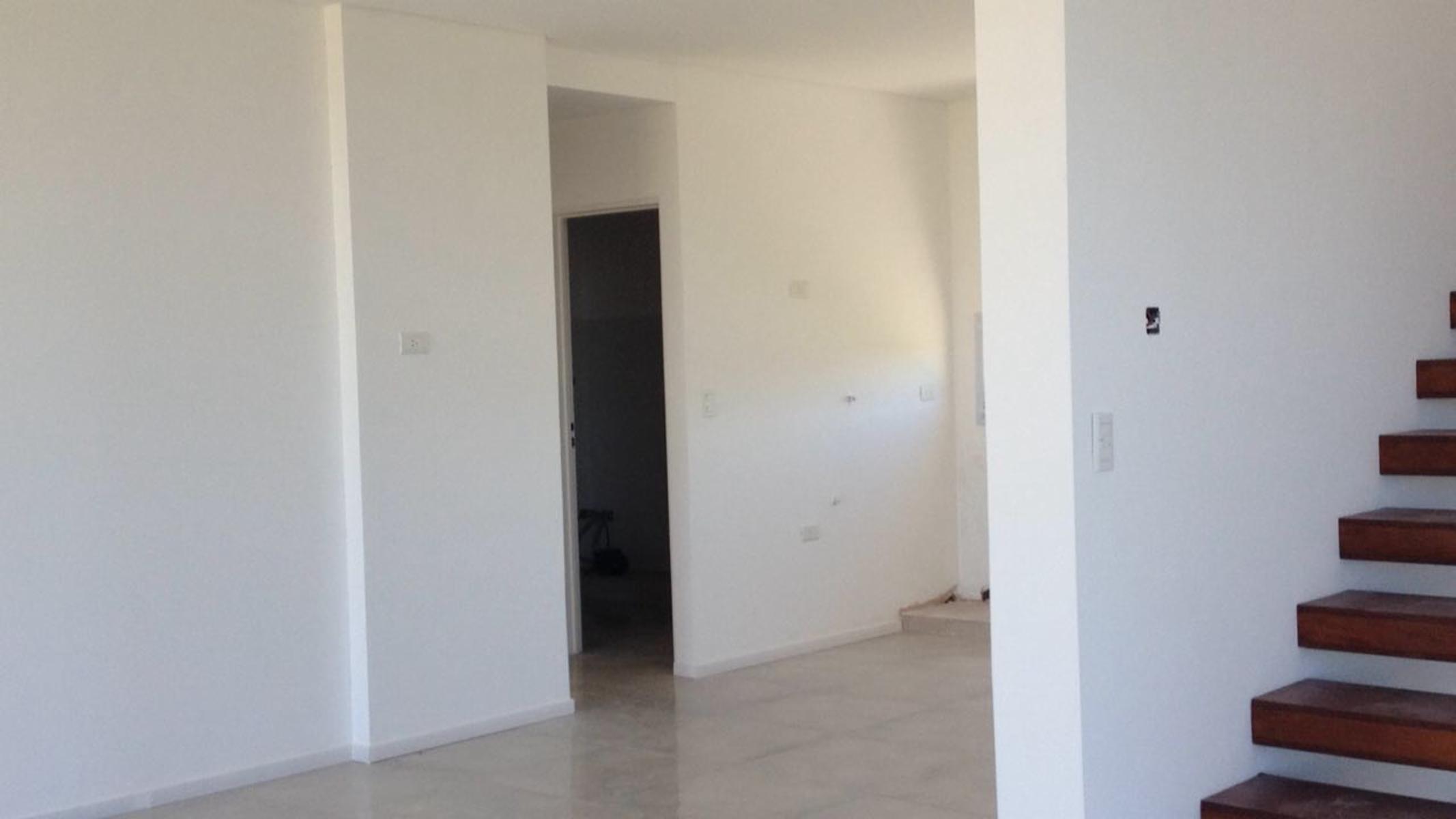 Casa en venta - El Cantón - Barrio Puerto - Countries y Barrios Cerrados Escobar - A ESTRENAR - LOTE CENTRAL - 2 PLANTAS — foto 6