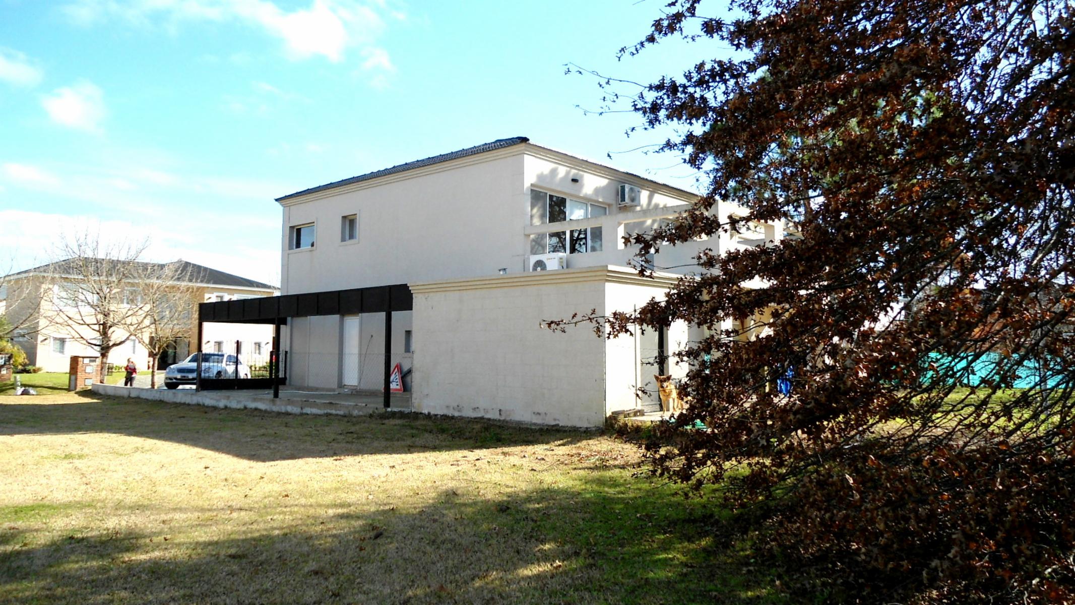 Casa en venta - Septiembre - Countries y Barrios Cerrados Escobar — foto 2
