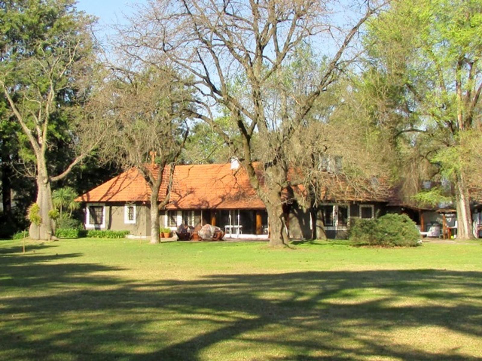 Quinta de 10.000 m2 en Las Glorias - Ing. Maschwitz