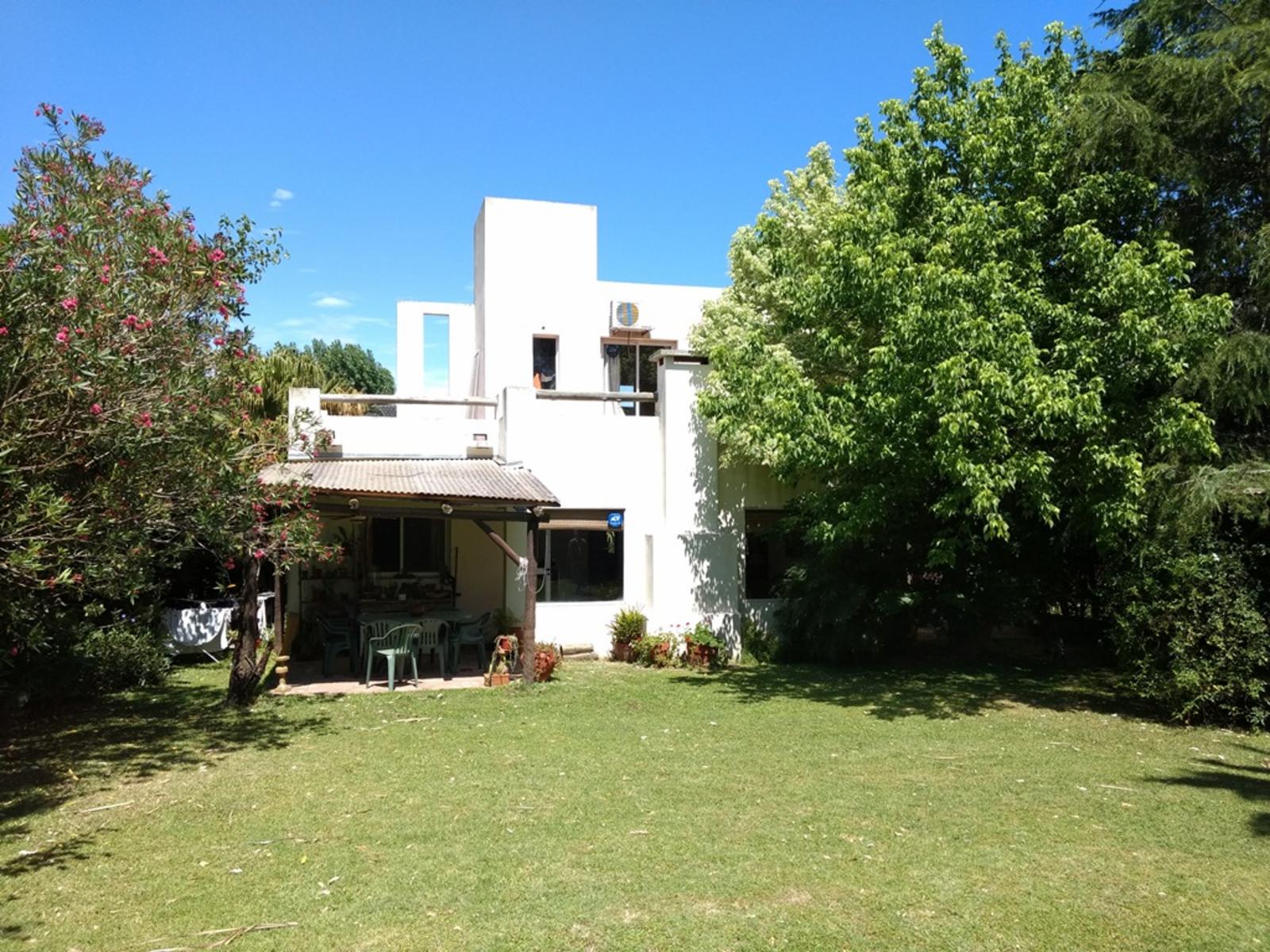ArgenpropGestión >> Propiedades
CASA EN VENTA - Bº Cº MASCHWITZ PRIVADO — foto 2