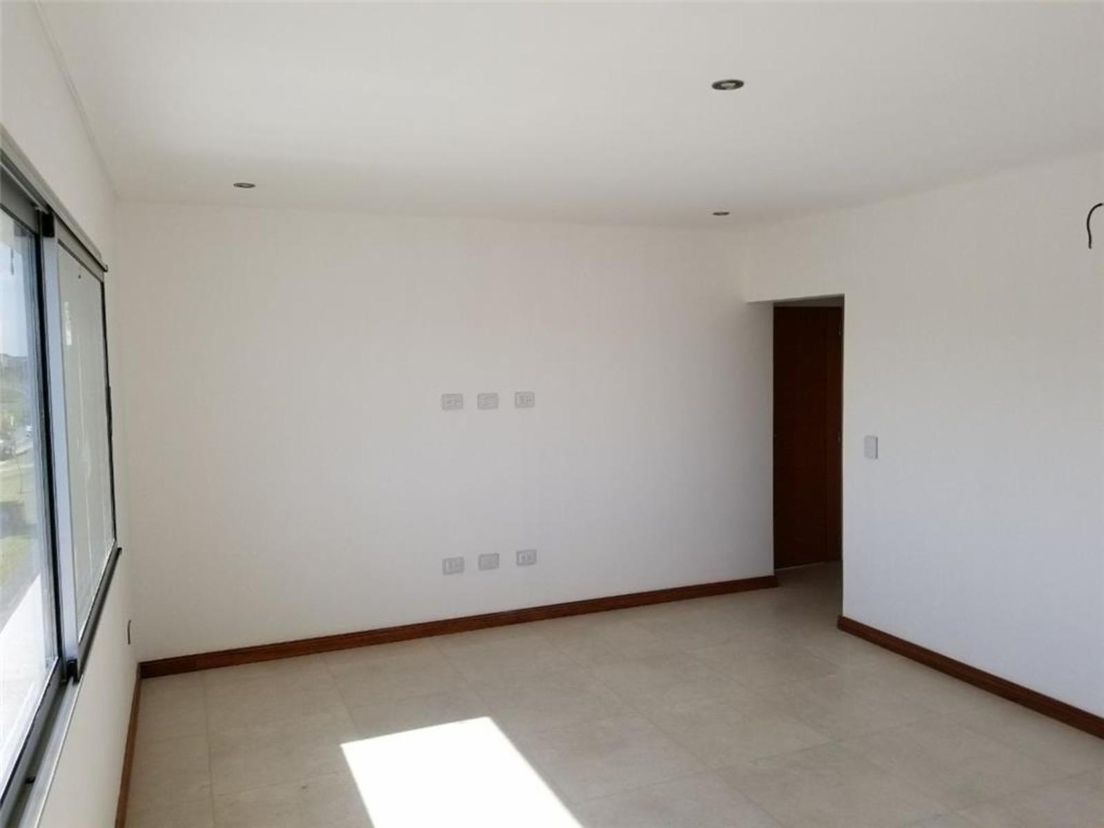 CASA A ESTRENAR C/ DISEÑO - PUERTOS DEL LAGO - BARRIO VISTAS - LOTE INTERNO — foto 4