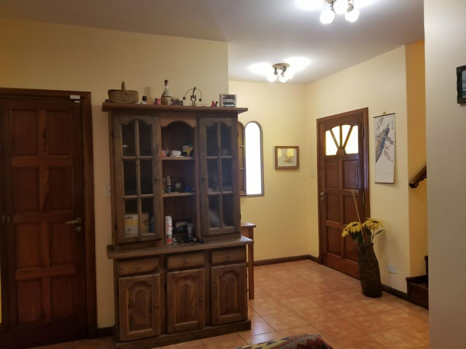IMPECABLE CASA - ESCOBAR CENTRO - calle Cervantes — foto 13