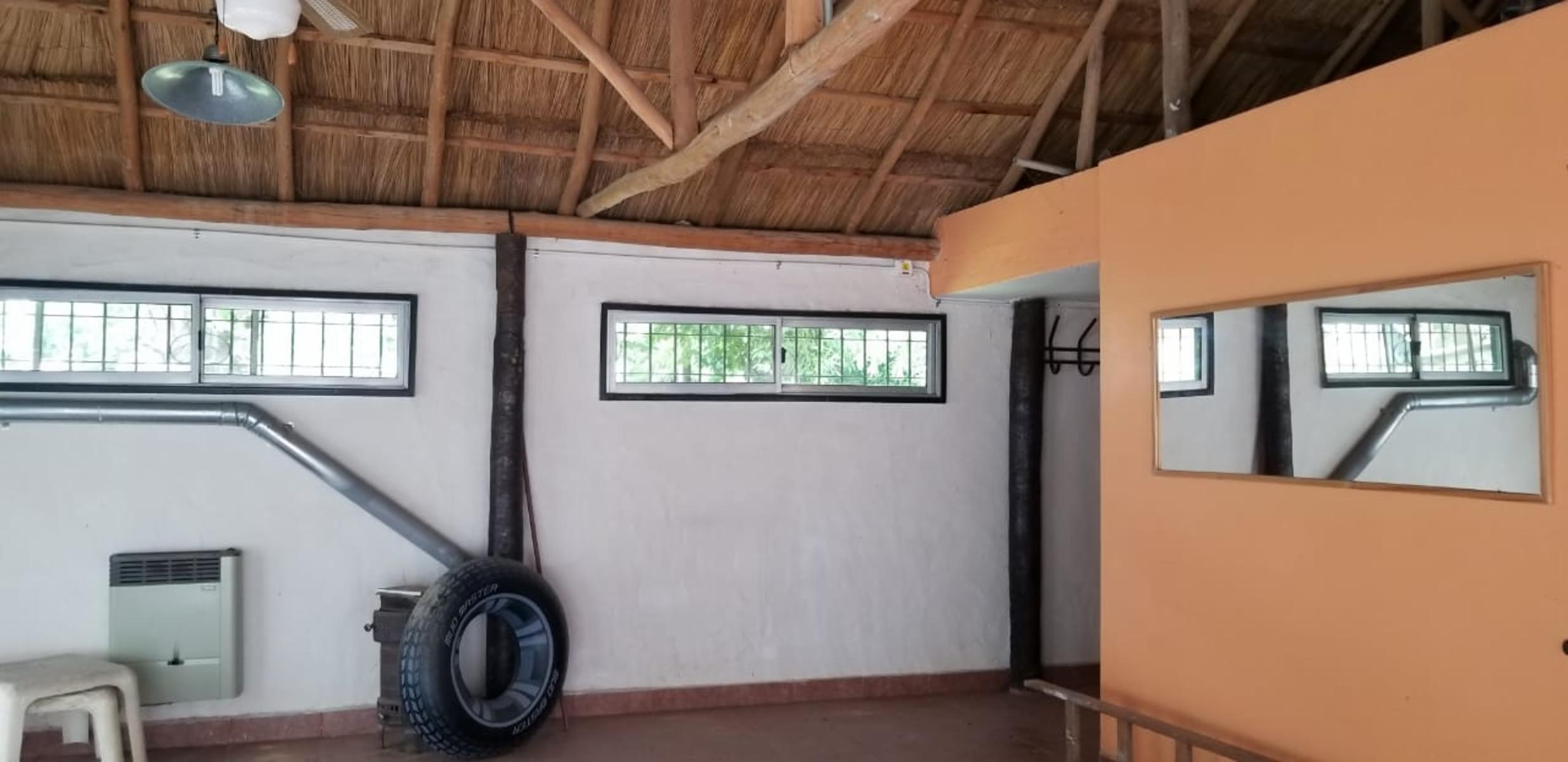 Casaquinta de fin de semana en zona Residencial Las Glorias — foto 15