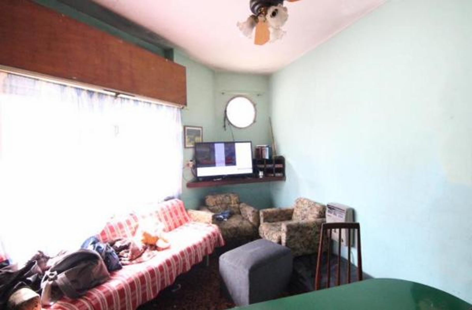 Villa Adelina - A 6 cuadras de Panamericana y Thames - Casa en Venta a Reciclar o Modernizar — foto 7
