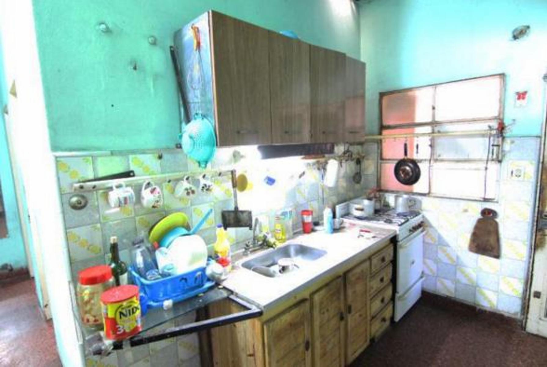 Villa Adelina - A 6 cuadras de Panamericana y Thames - Casa en Venta a Reciclar o Modernizar — foto 8