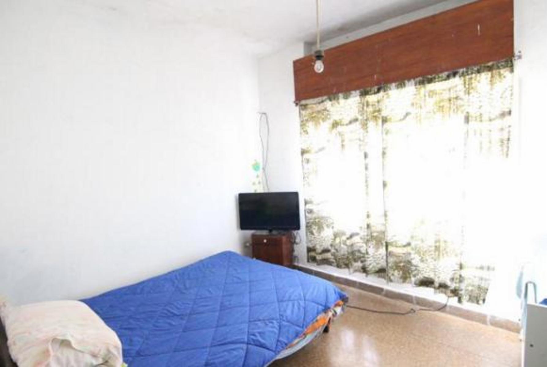 Villa Adelina - A 6 cuadras de Panamericana y Thames - Casa en Venta a Reciclar o Modernizar — foto 9
