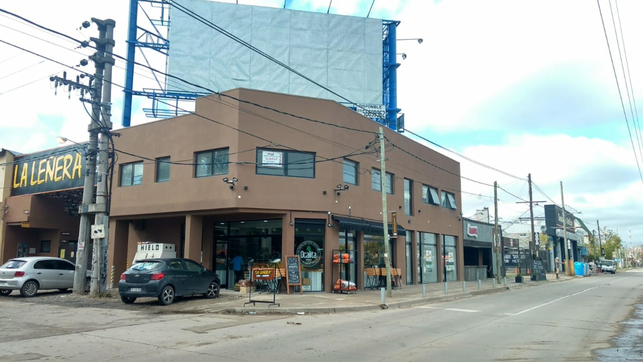 OFICINA A ESTRENAR DE 100m2 - 1° PISO S/COLECTORA ESTE - 3