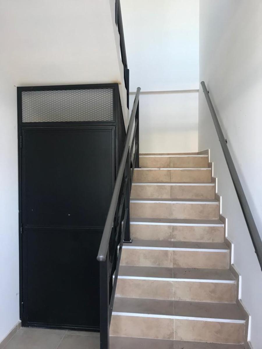 OFICINA A ESTRENAR DE 100m2 - 1° PISO S/COLECTORA ESTE - 5