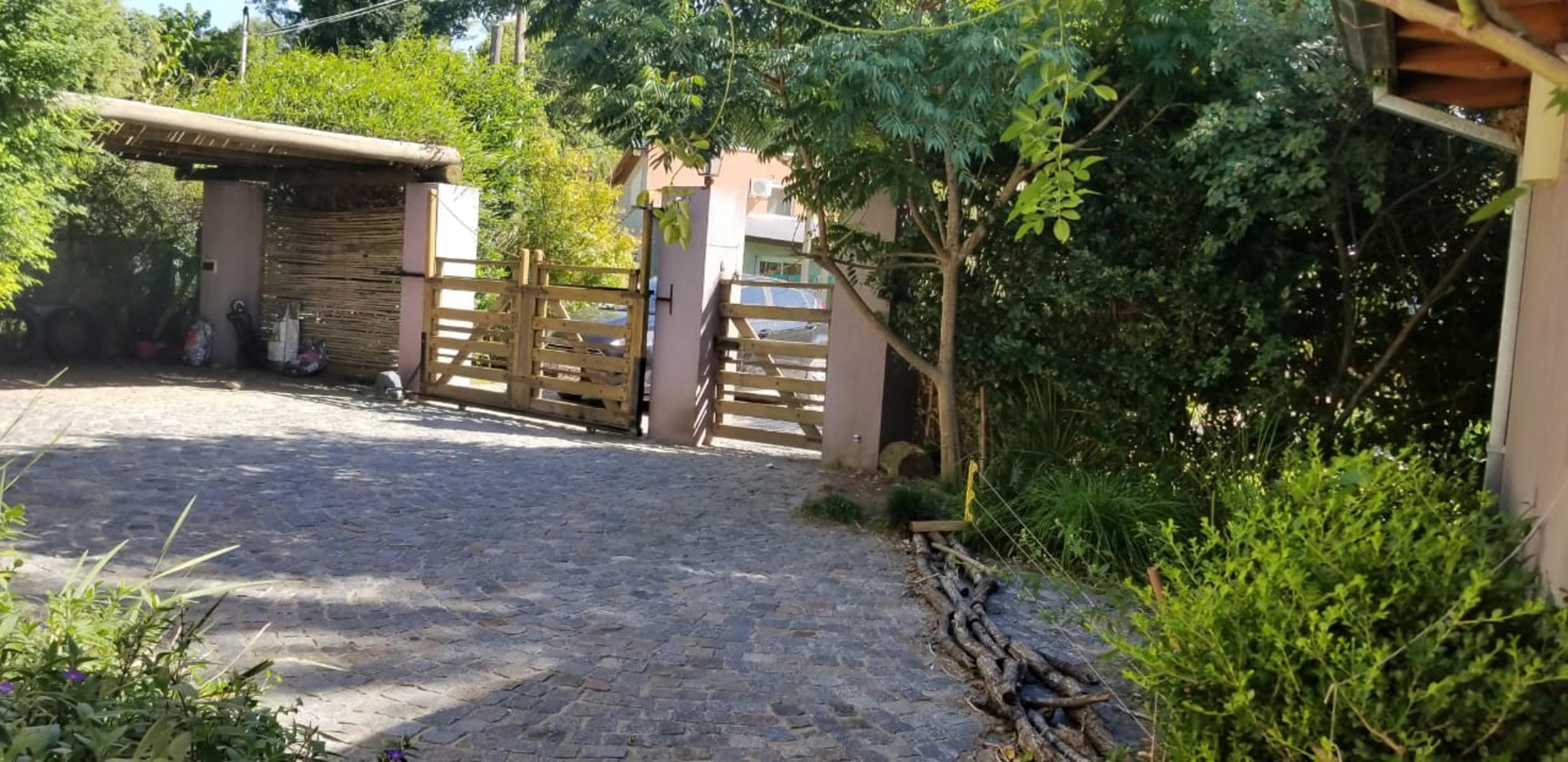 GRAN CASA EN ING. MASCHWITZ - ZONA LAS CHACRAS — foto 3