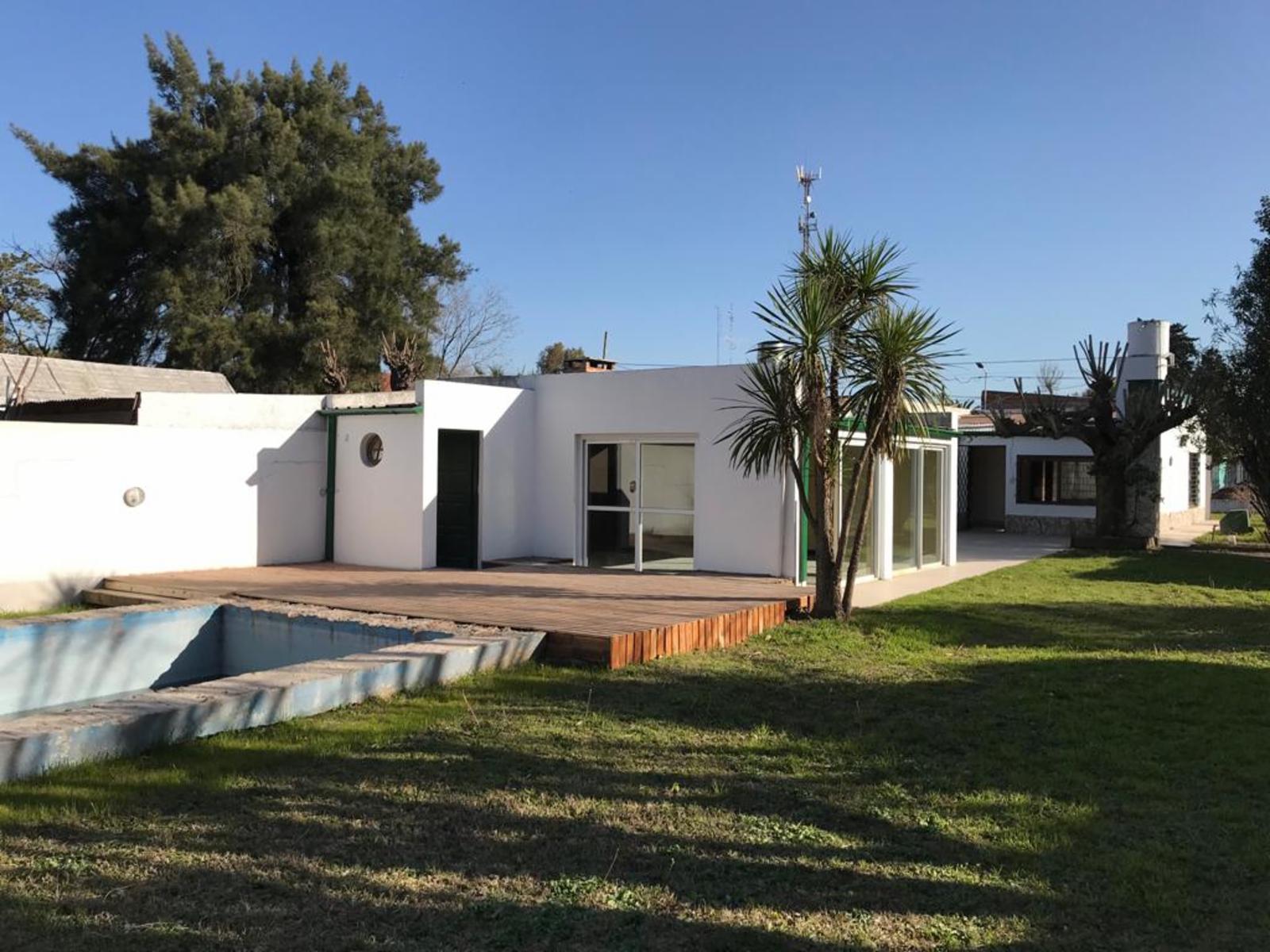 Casa estilo &quotVintage&quot - 3 Dormitorios - Parque - Piscina - Pavimento — foto 2
