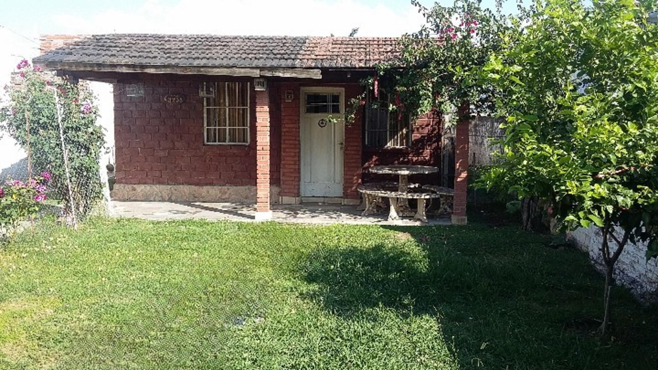 2 CASAS SOBRE LOTE PROPIO, IDEAL 2 FAMILIAS. MORON SUR — foto 2