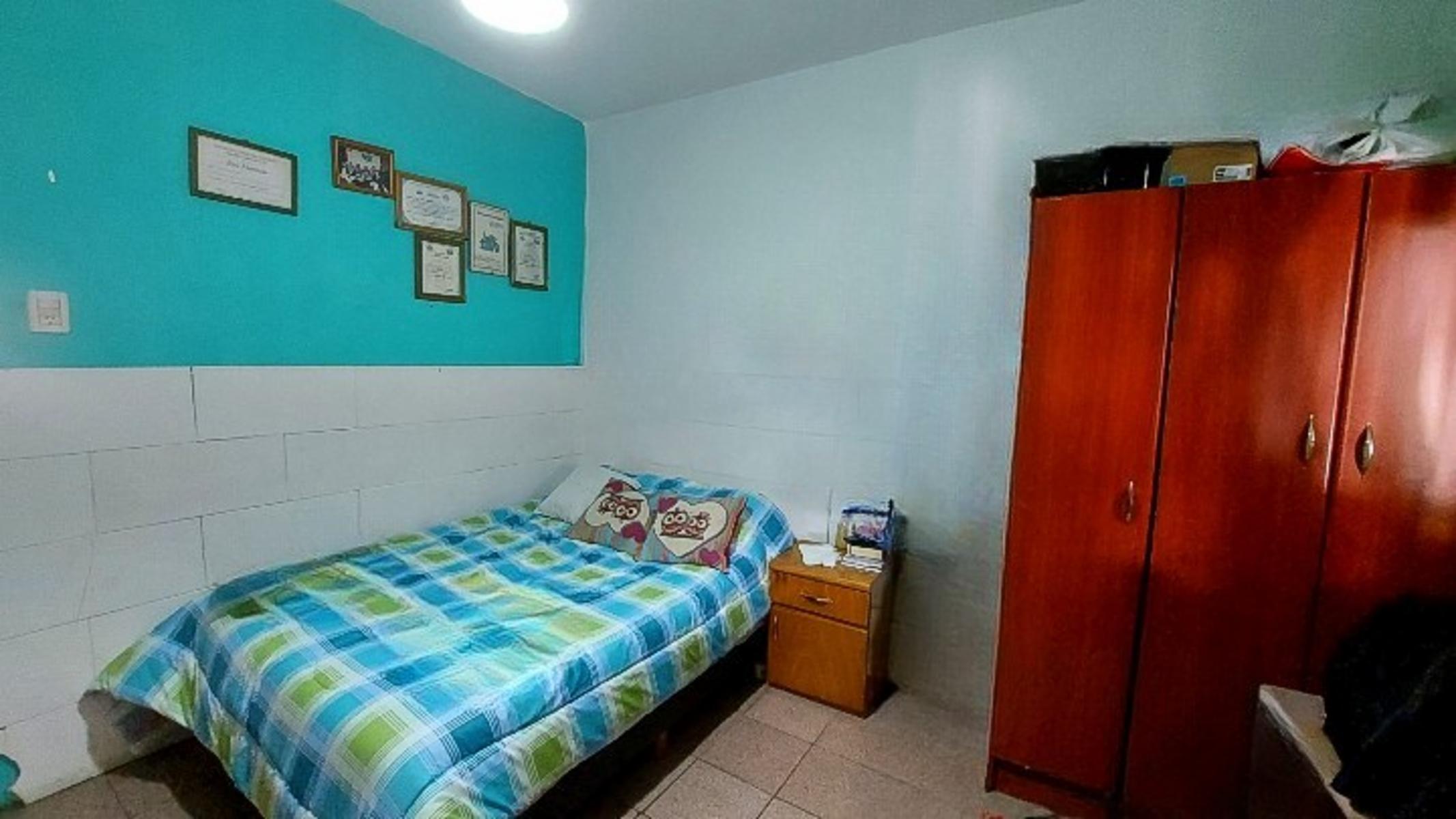 CASA DOS FAMILIAS CASTELAR, MORON SUR — foto 8