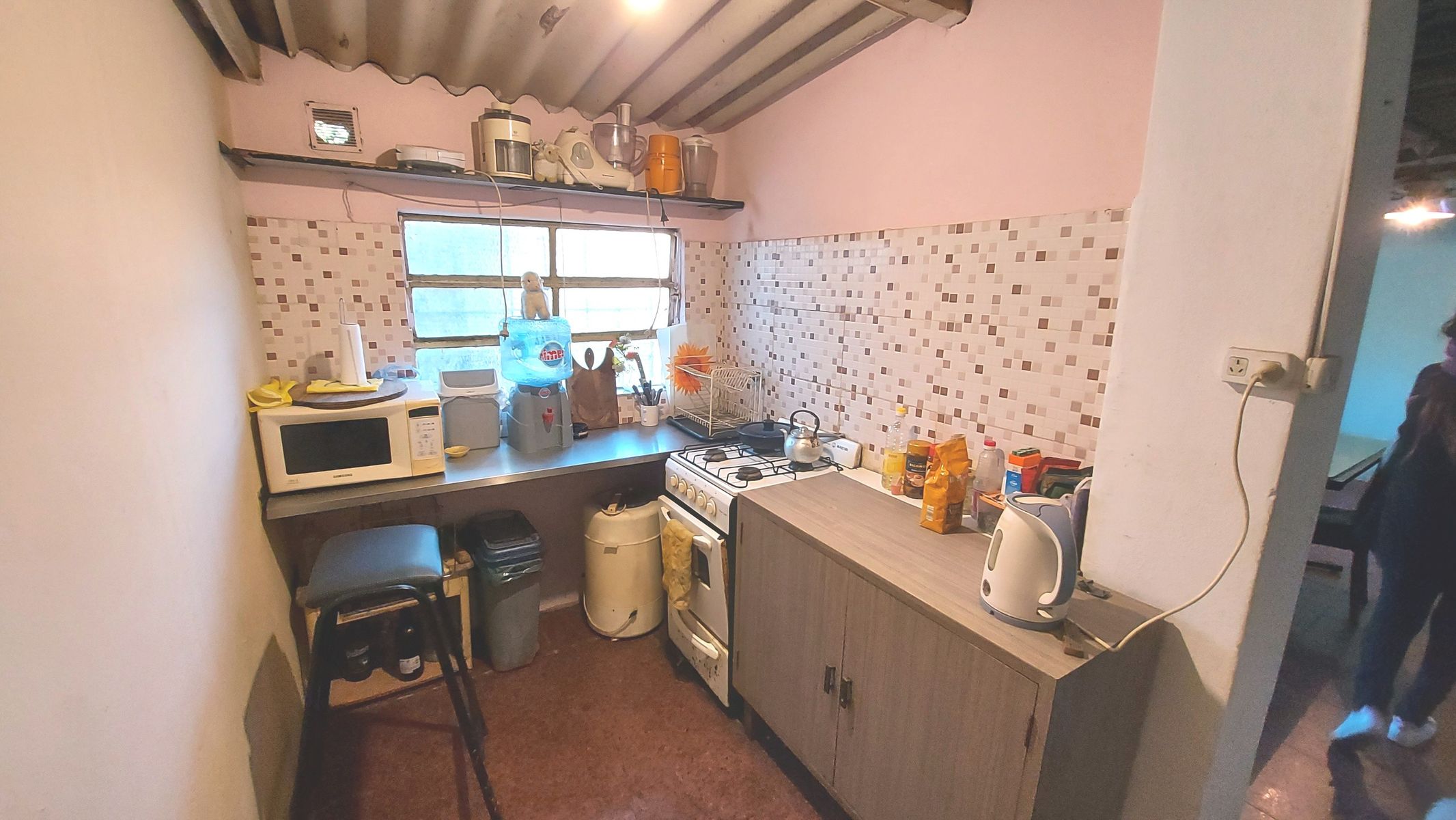 CASA A REFACCIONAR SOBRE LOTE PROPIO DE 10 X 25 — foto 7