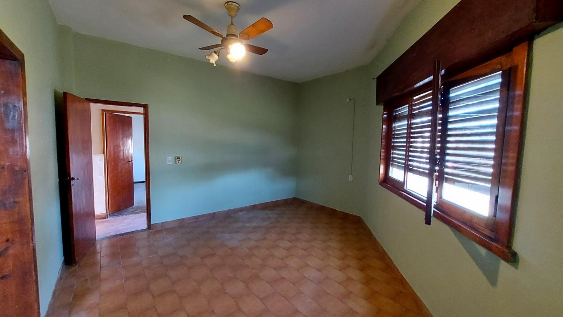 VENTA CASA MORON CASTELAR