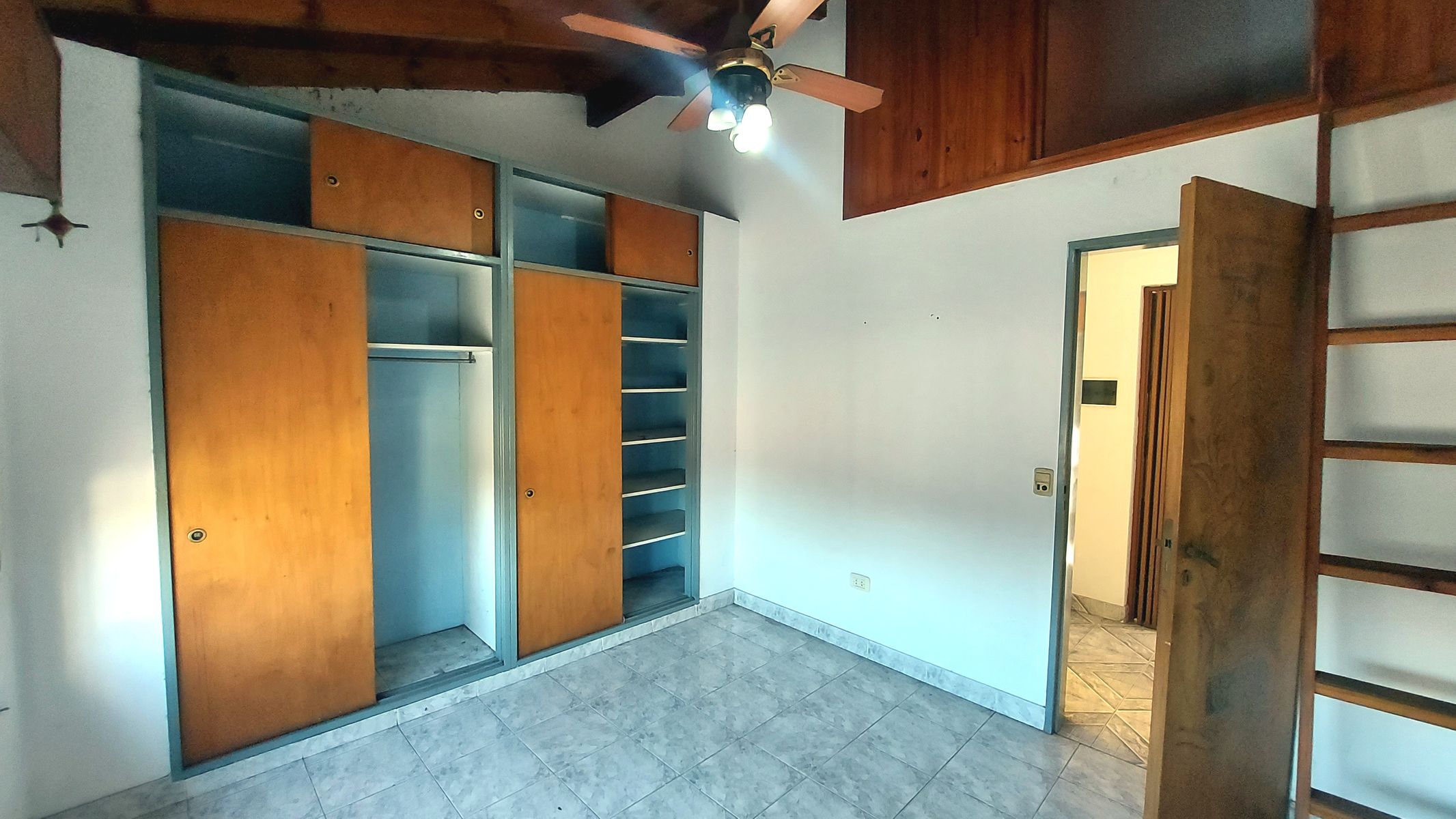 Venta 2 casas en mismo lote Moron - 34
