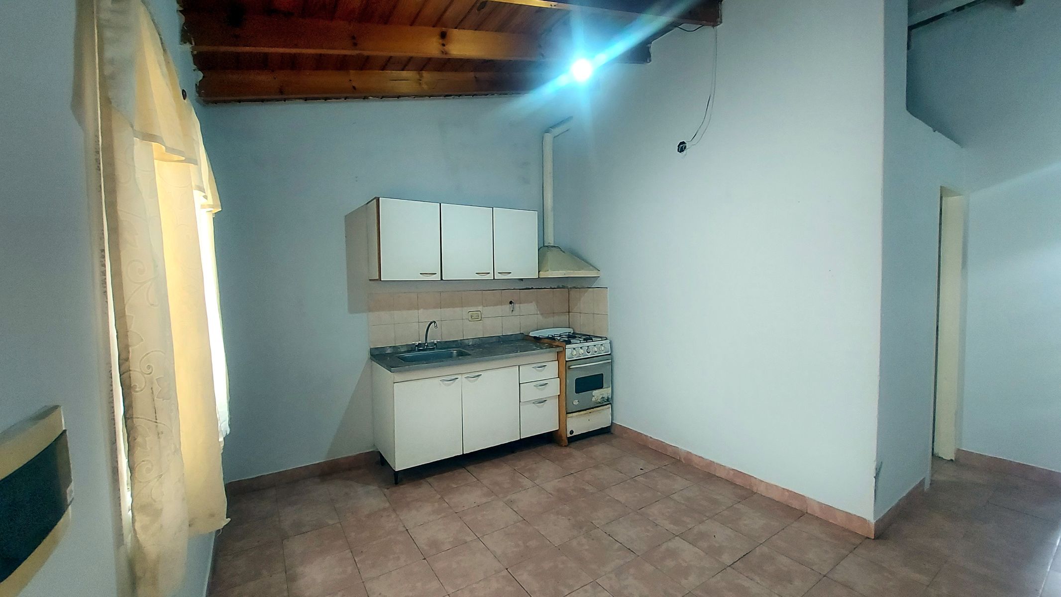 Alquiler 2 ambientes Moron con patio - 3