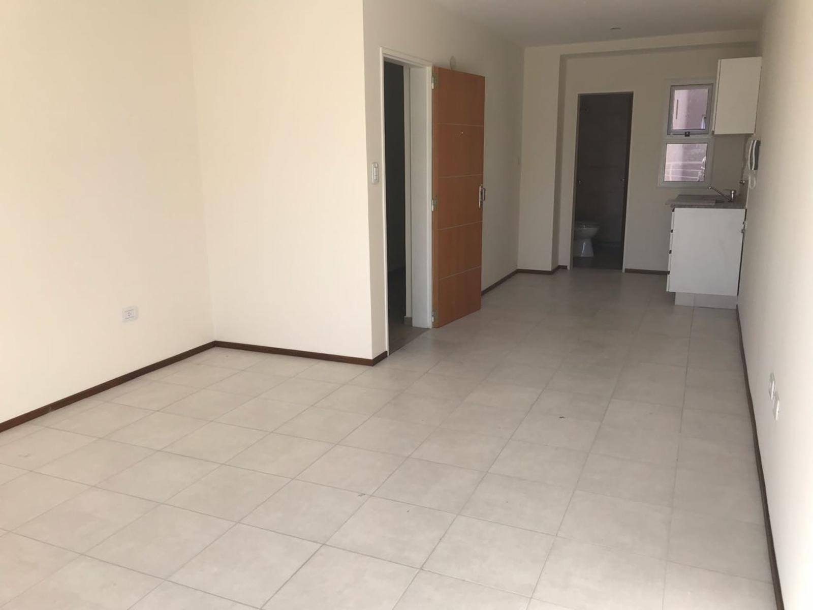 RIO DE JANEIRO 975, MONOAMBIENTE AMPLIO A ESTRENAR — foto 2