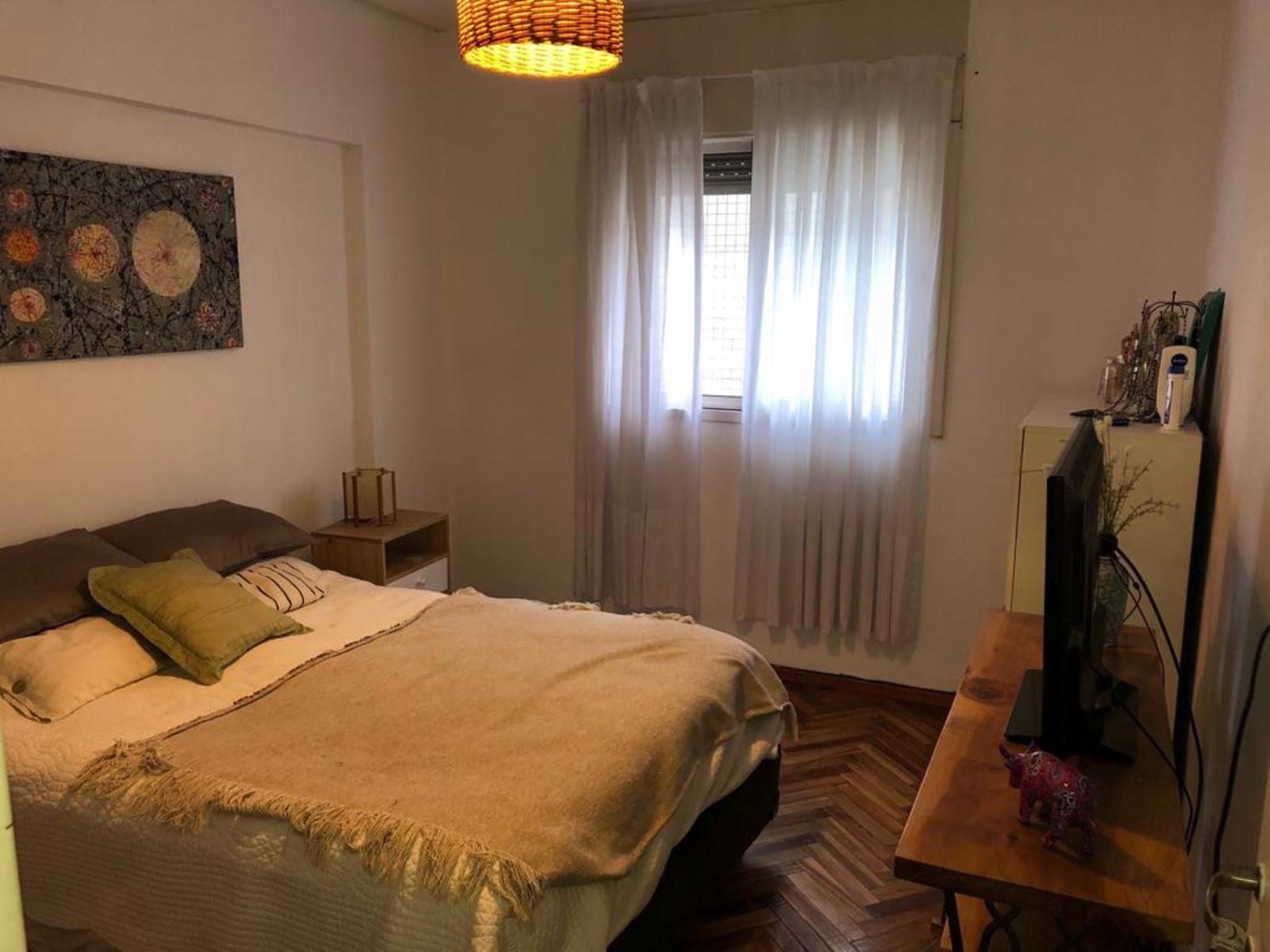 Av Pellegrini 2300, departamento con cochera — foto 4