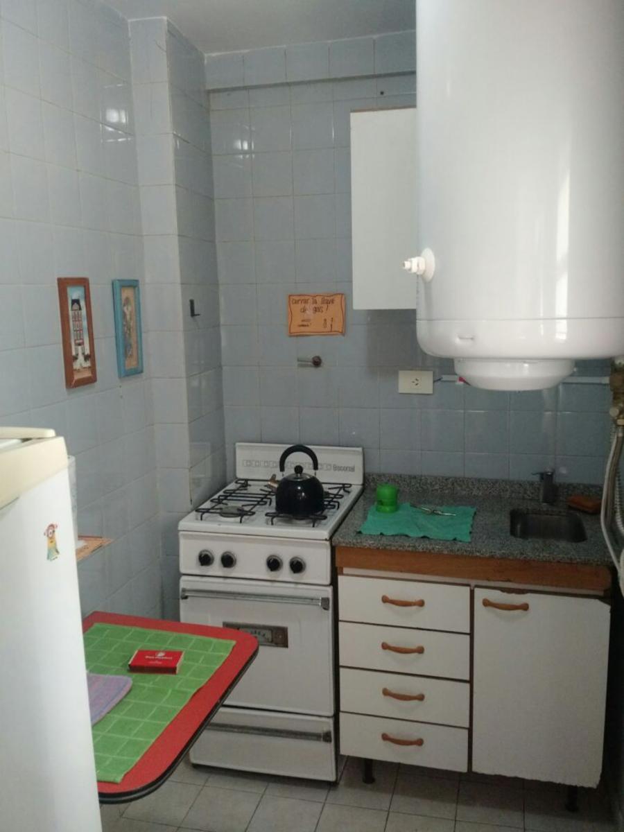 Departamento 1 dormitorio en Recoleta. Edificio de excelente construcción con cochera. — foto 7