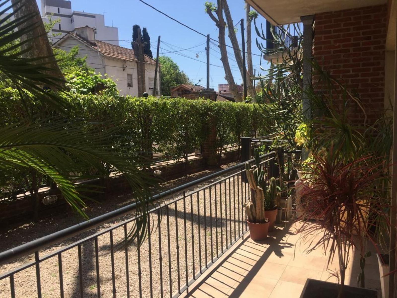 IMPERDIBLE DEPTO DE 3 AMB CON COCHERA Y BAULERA — foto 14