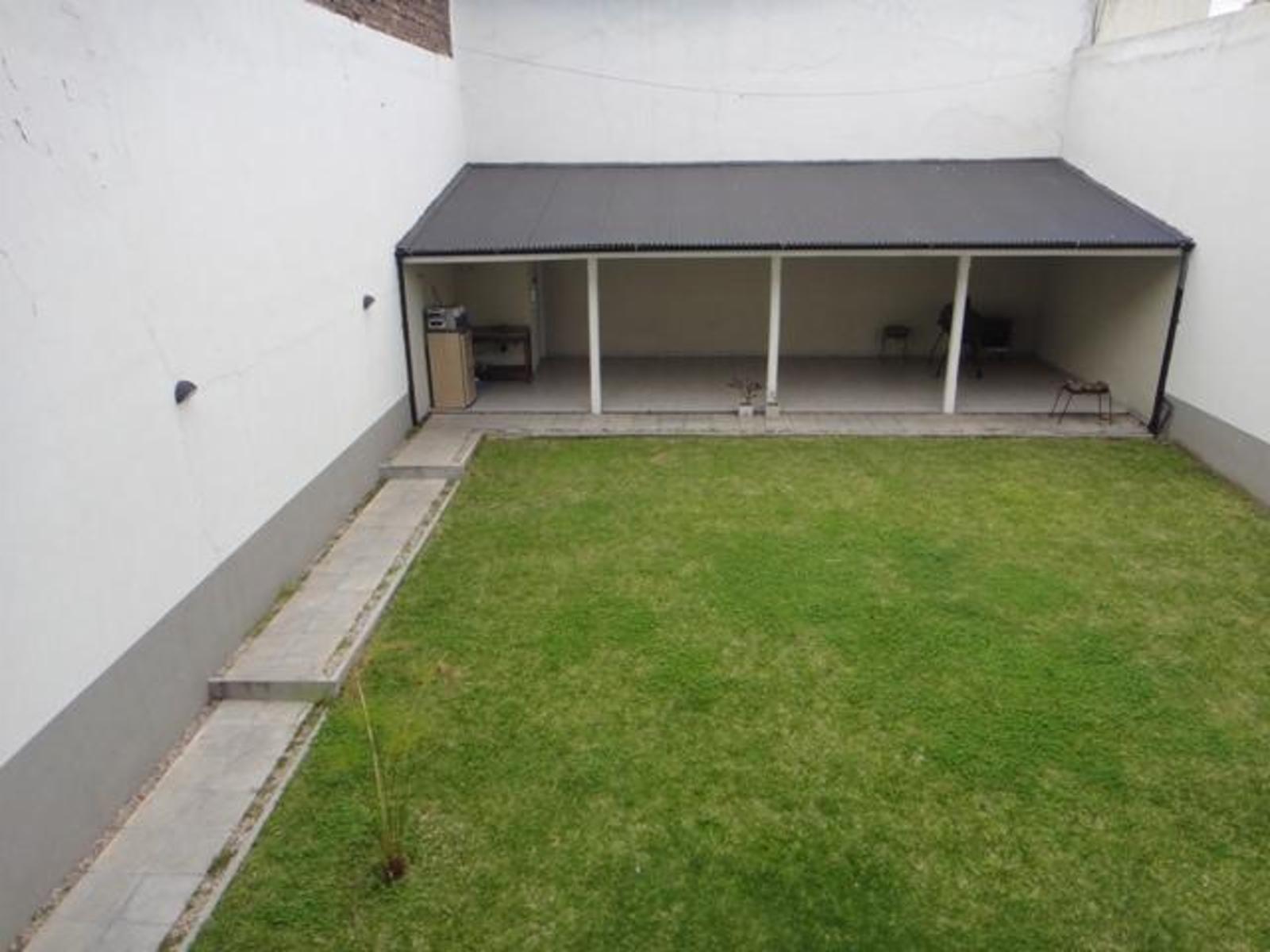 IMPECABLE DEPTO EN MUY BUENA UBICACION