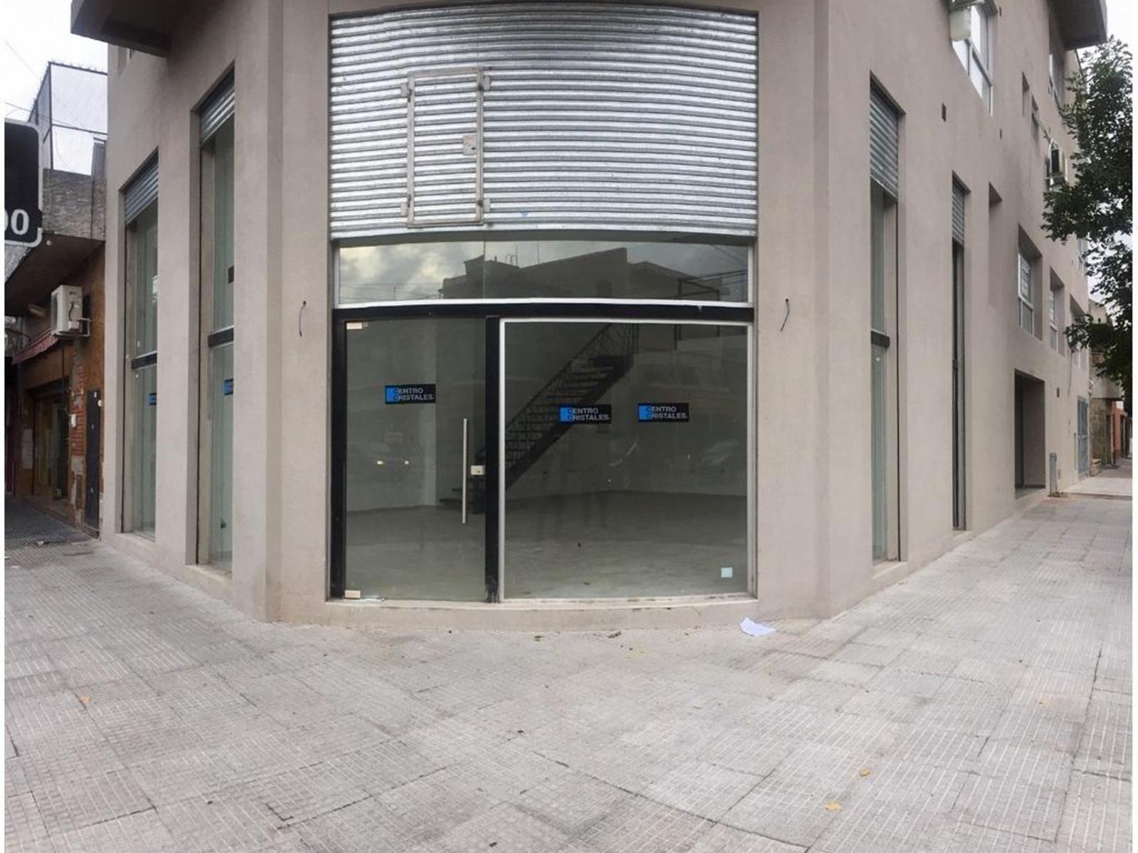 IMPORTANTE LOCAL COMERCIAL A ESTRENAR — foto 7