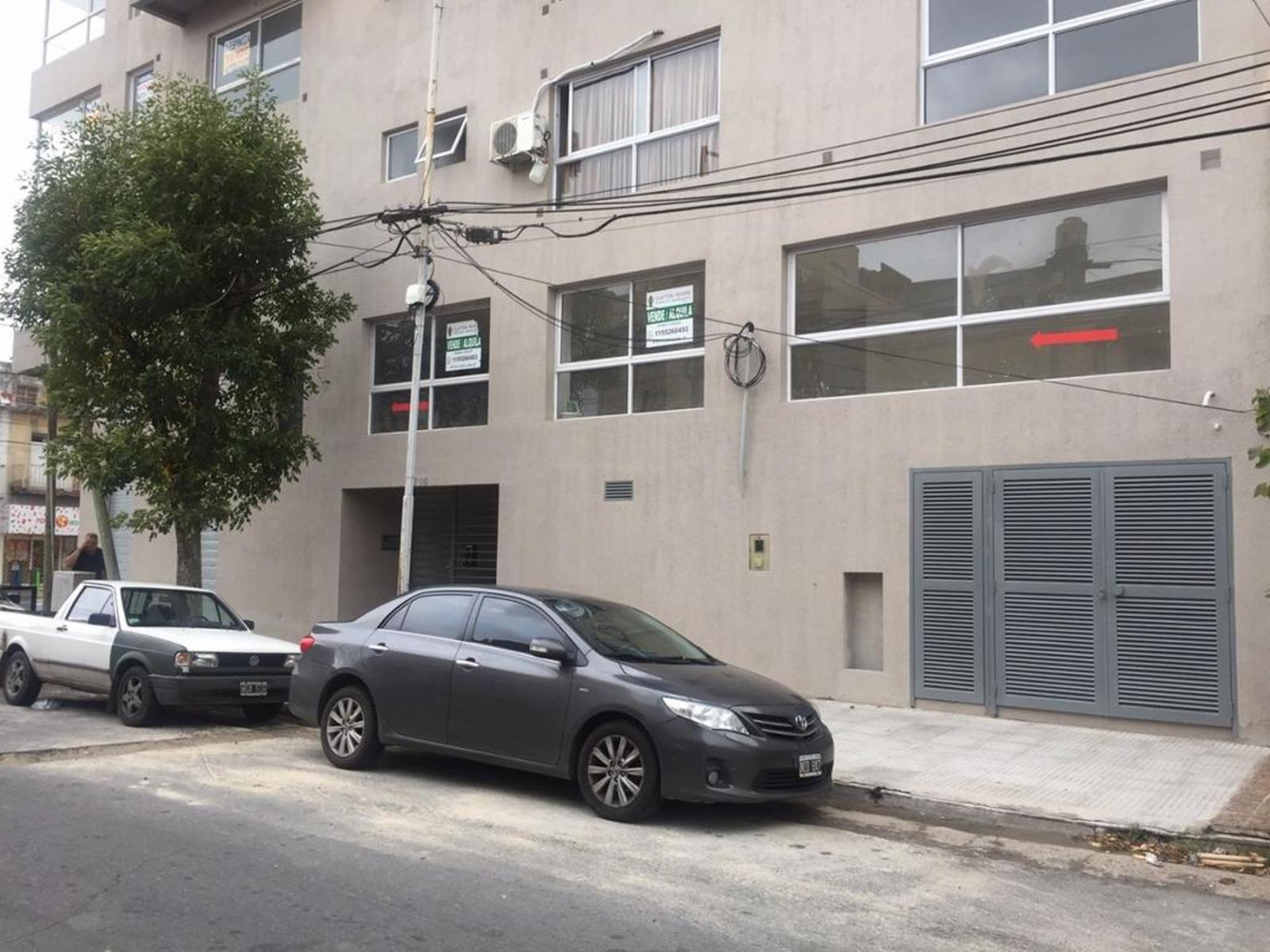 IMPORTANTE LOCAL COMERCIAL A ESTRENAR — foto 8