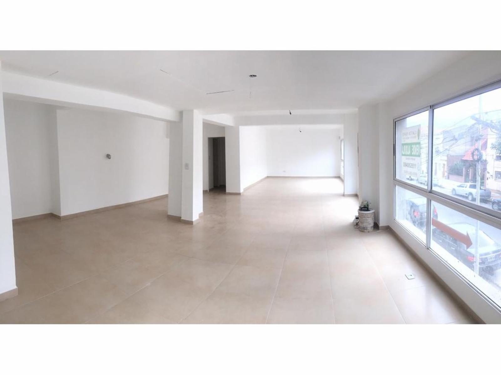 IMPORTANTE LOCAL COMERCIAL A ESTRENAR — foto 9
