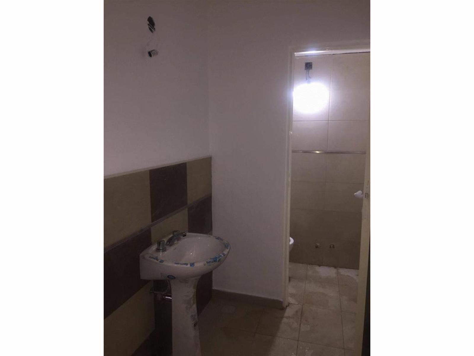 IMPORTANTE LOCAL COMERCIAL A ESTRENAR — foto 10