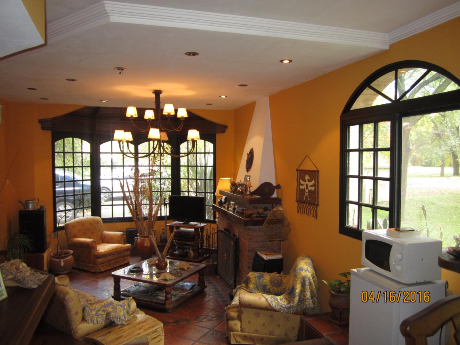 MAGNIFICO CHALET SOBRE GRAN LOTE EN EL PARAISO — foto 3