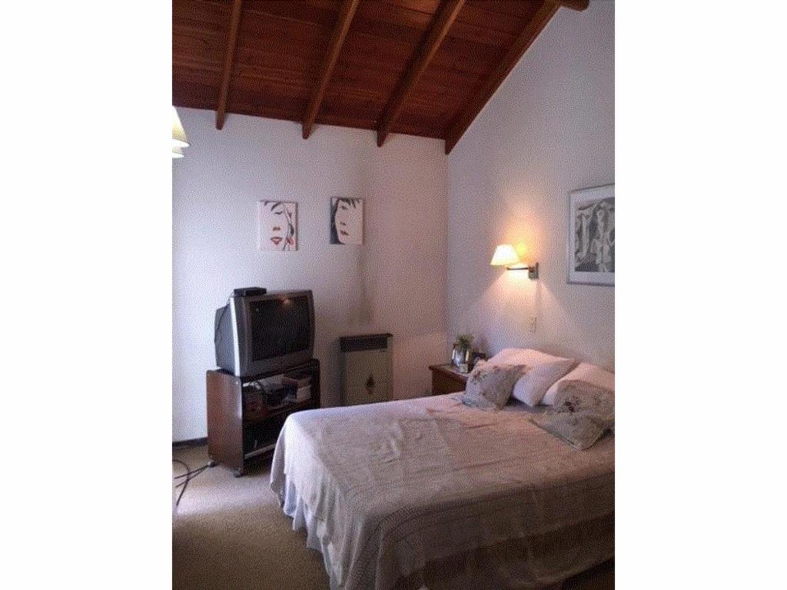 CHALET DE 4 AMB CON PISCINA — foto 6