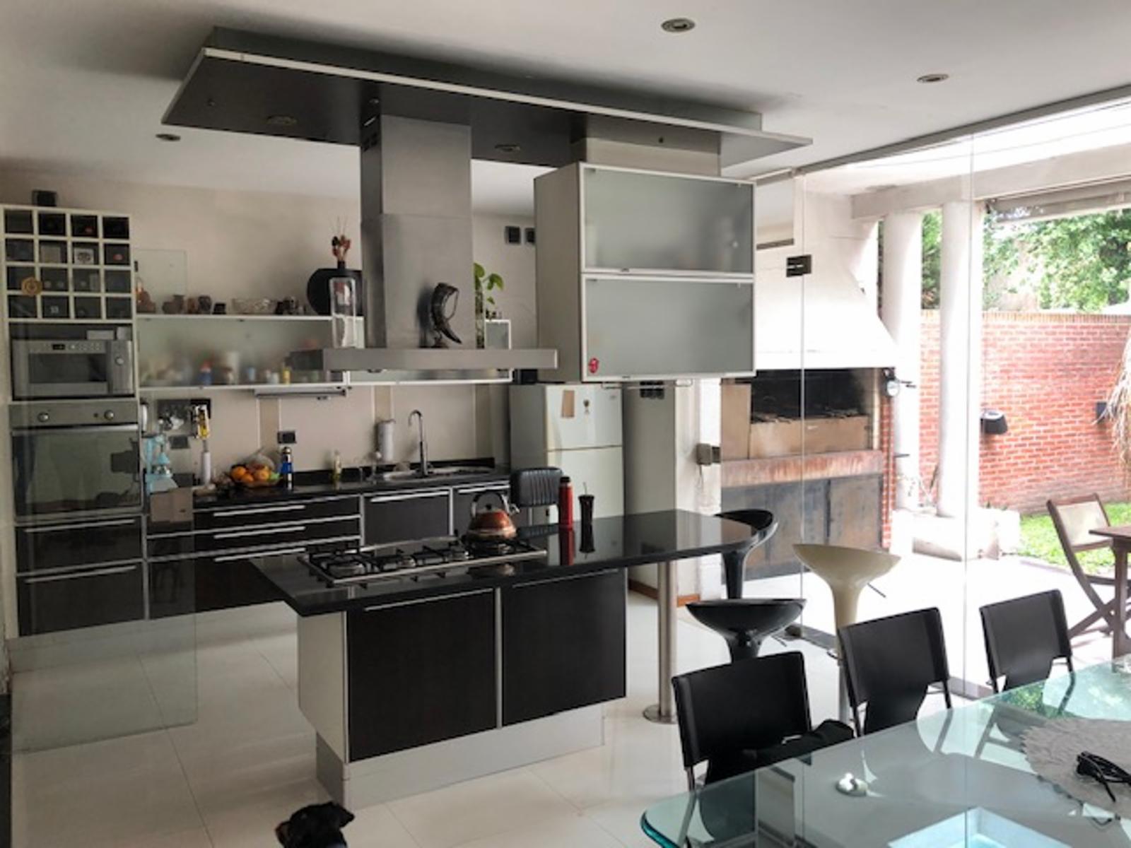 IMPORTANTE CHALET DE CATEGORIA — foto 5