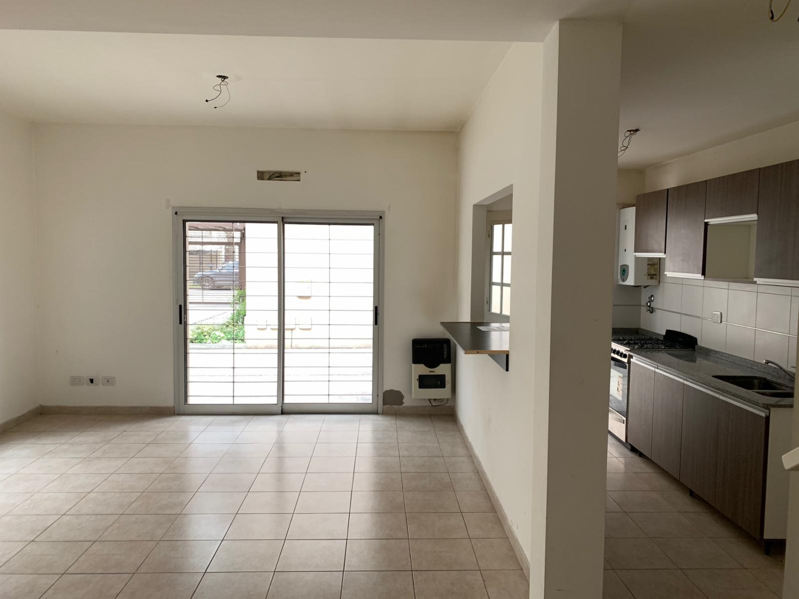 GRAN DUPLEX DE 4 AMB EN COMPLEJO — foto 8