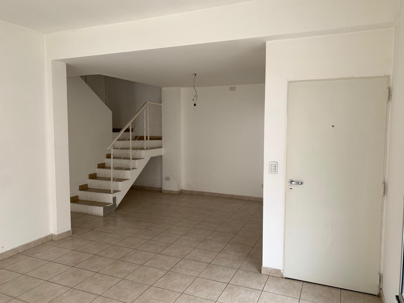 GRAN DUPLEX DE 4 AMB EN COMPLEJO — foto 10
