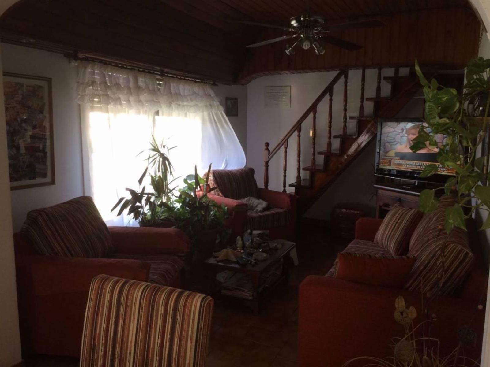 MUY LINDA CASA DE 4 AMB. EN TEMPERLEY E. — foto 2