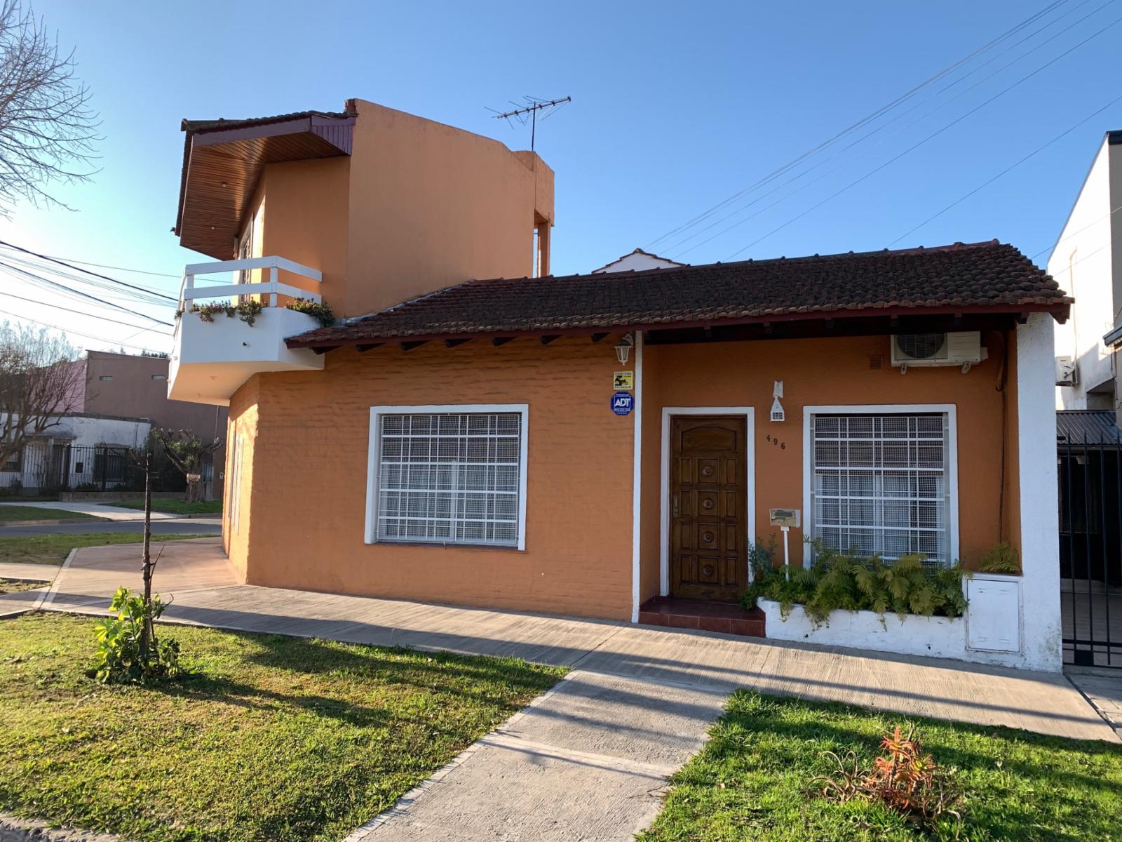 MUY LINDA CASA DE 4 AMB. EN TEMPERLEY E. — foto 11