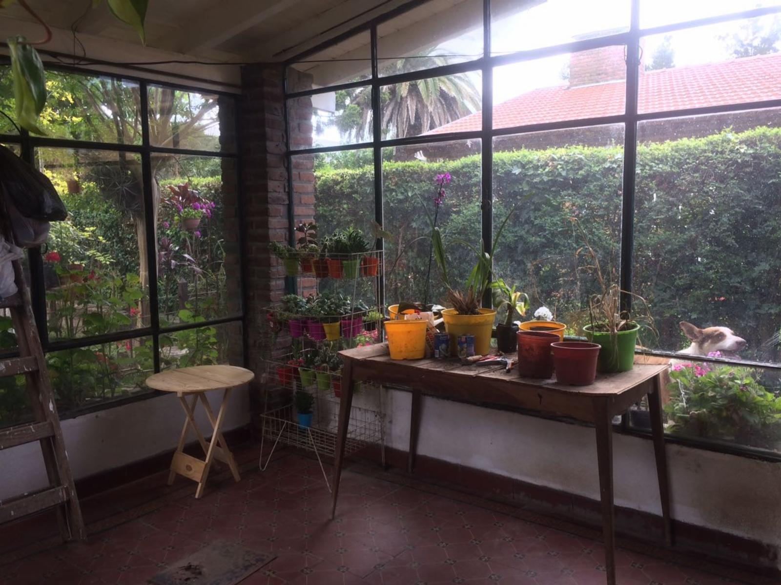 CHALET DE 4 AMB. SOBRE IMPORTANTE LOTE