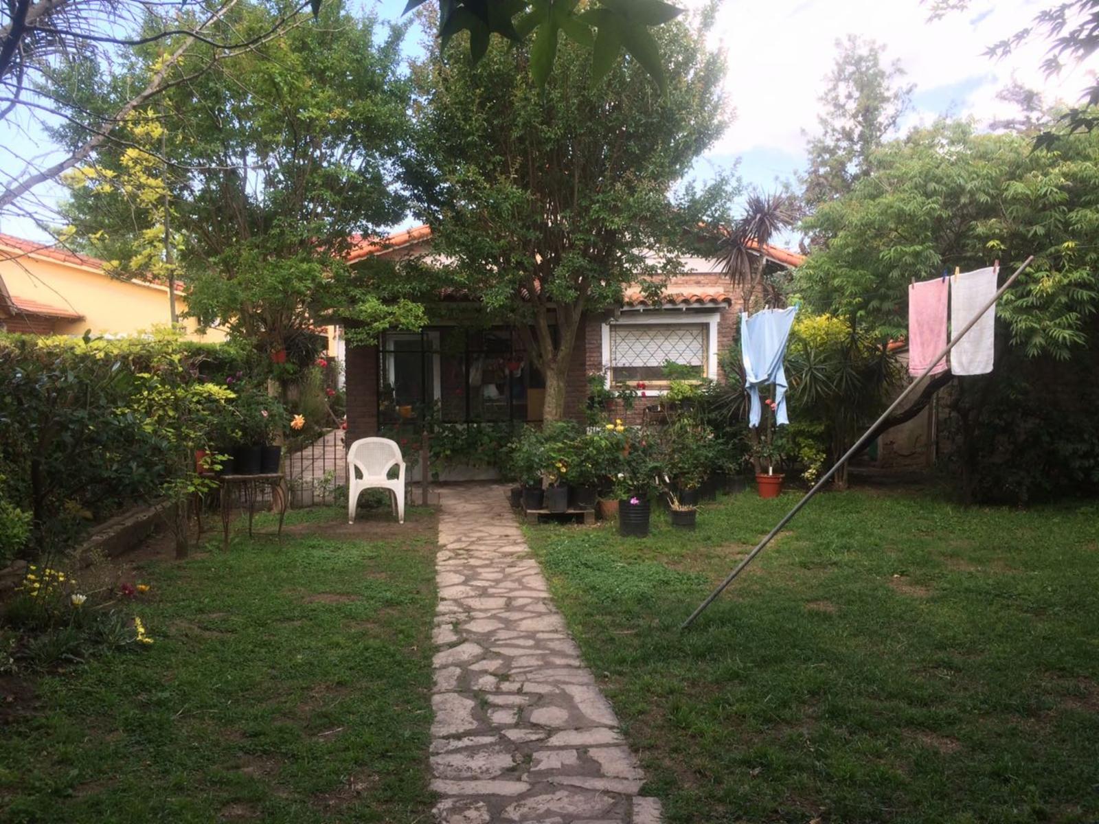 CHALET DE 4 AMB. SOBRE IMPORTANTE LOTE — foto 3