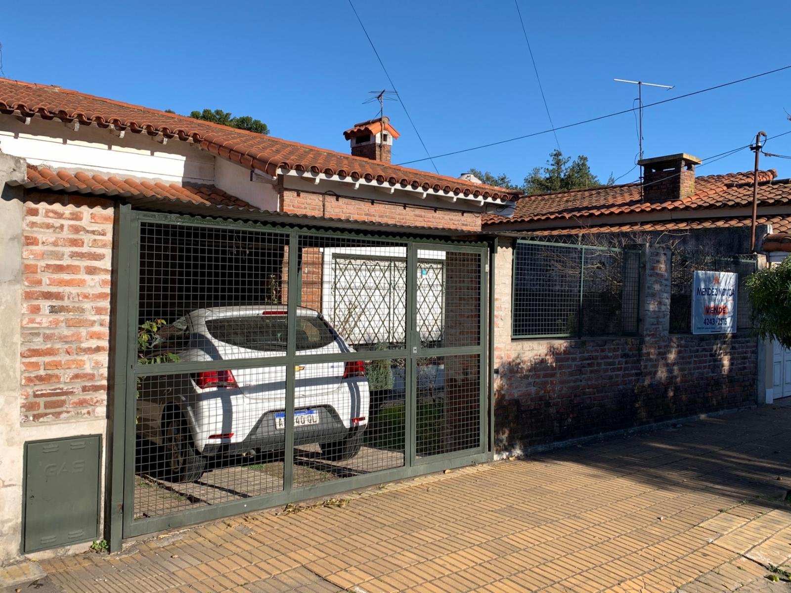 CHALET DE 4 AMB. SOBRE IMPORTANTE LOTE — foto 6